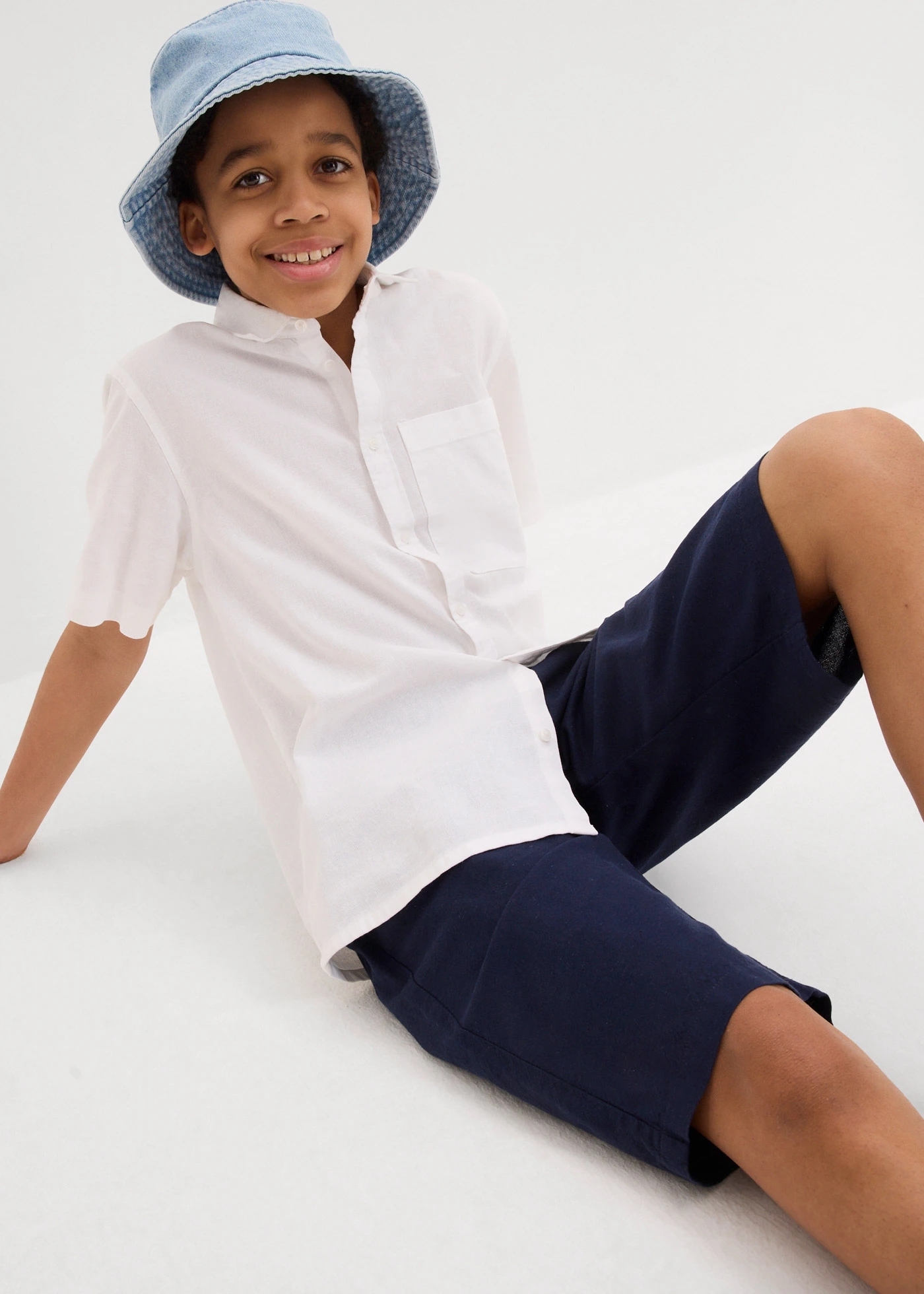 Šortky bez zapínání, ze vzdušné lněné směsi, Regular Fit • tmavě modrá • bonprix obchod