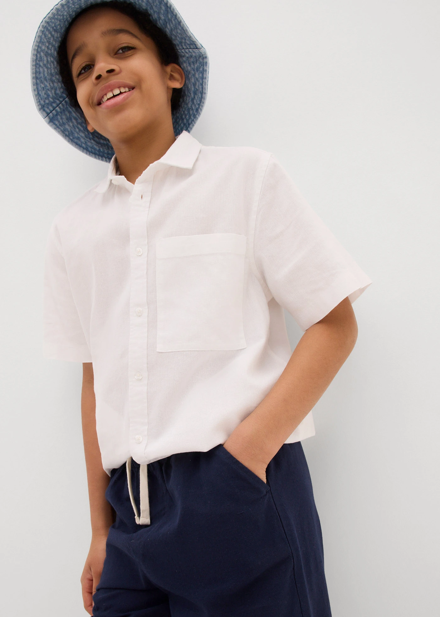 Šortky bez zapínání, ze vzdušné lněné směsi, Regular Fit • tmavě modrá • bonprix obchod