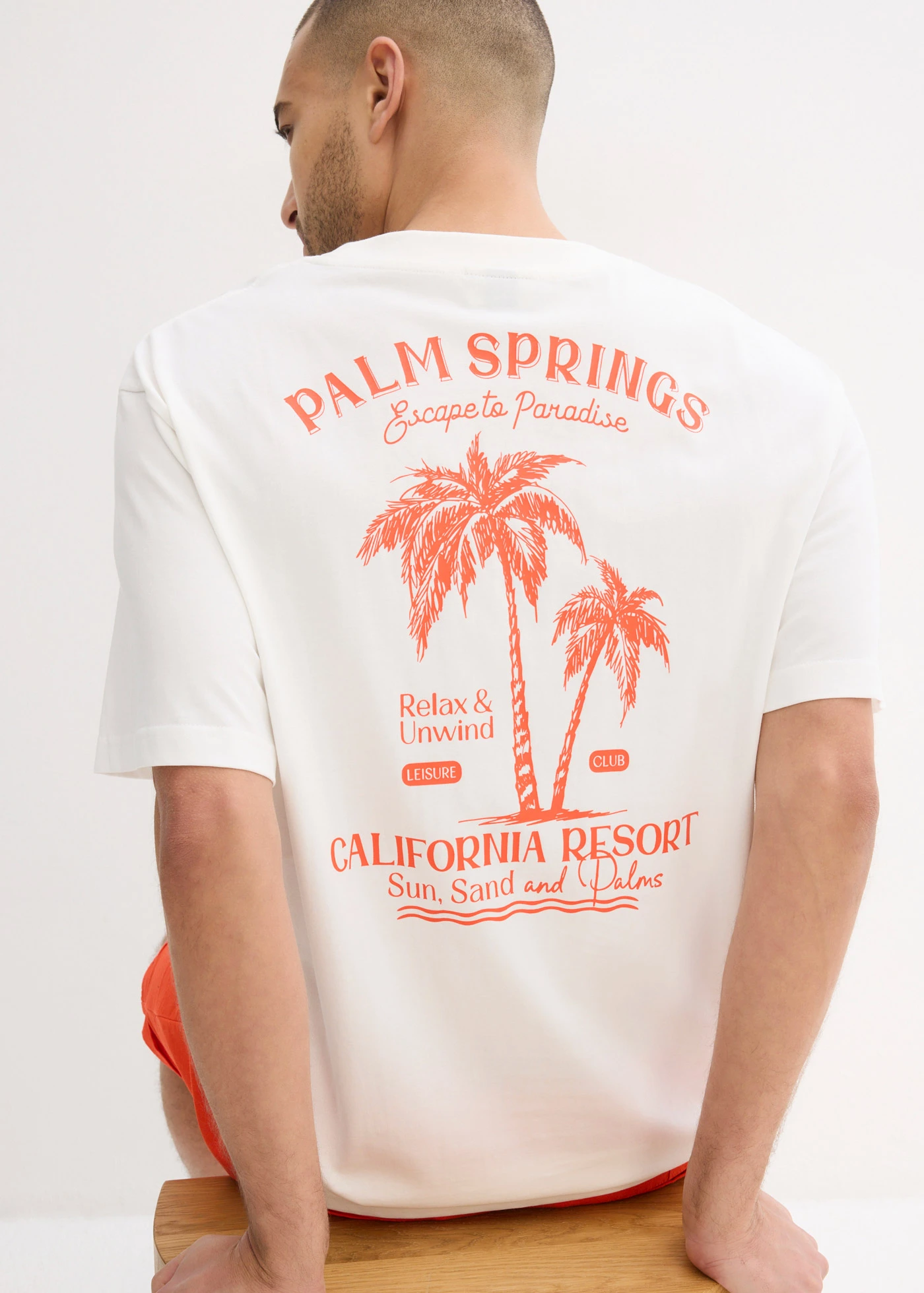 T-shirt avec imprimé dos, loose • écru imprimé • Boutique bonprix