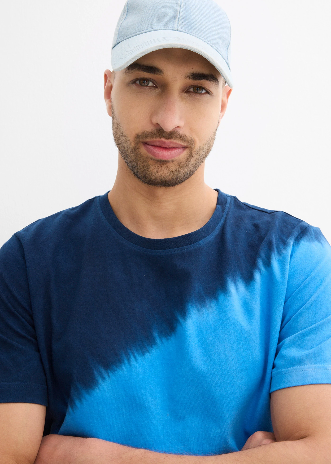 T-shirt 100% coton • bleu profond imprimé • Boutique bonprix