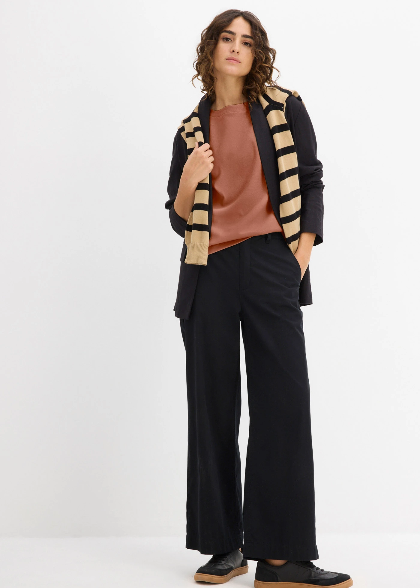 Tričko z těžké čisté organické bavlny • cihlově hnědá • bonprix obchod