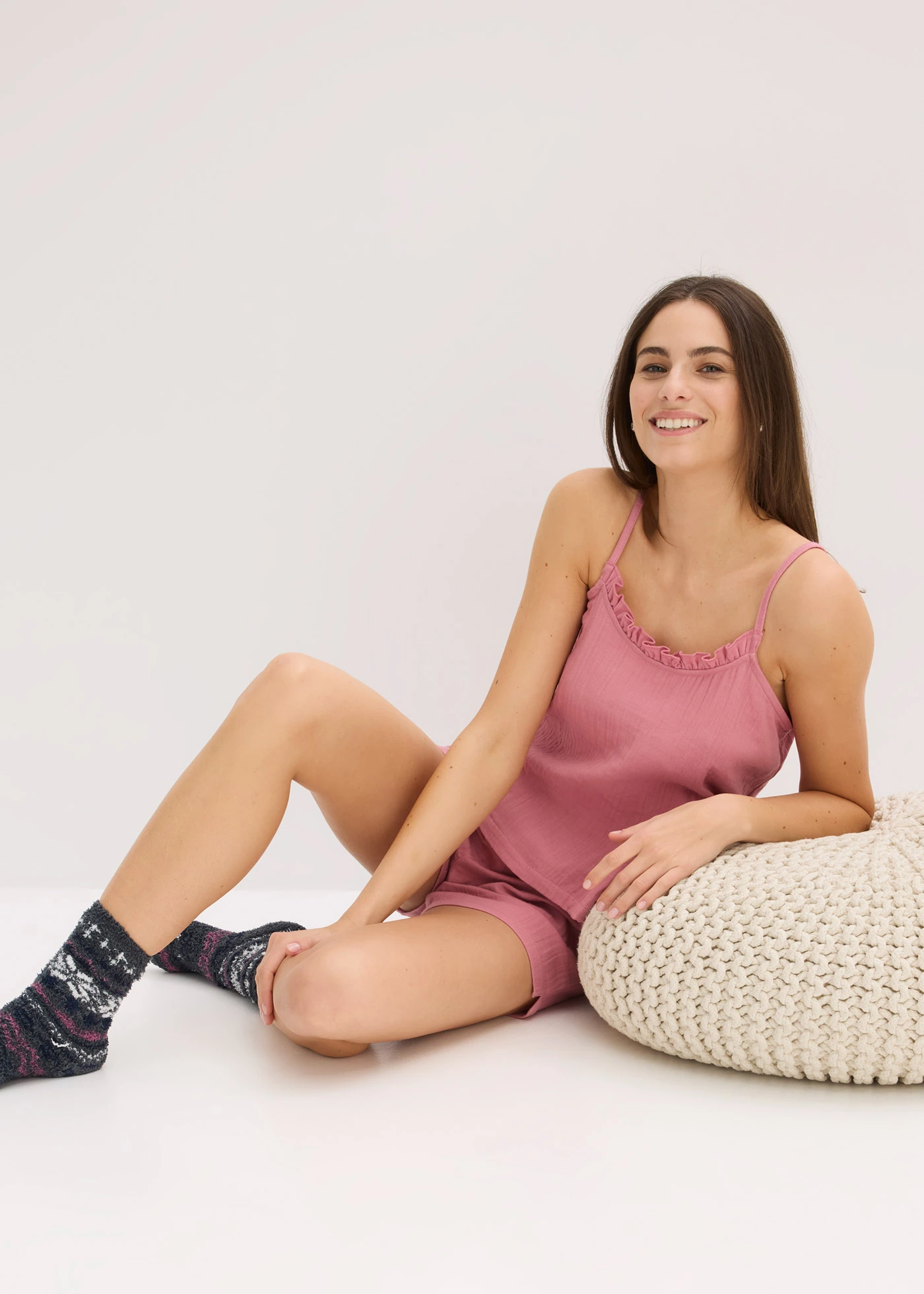 Shortama van mousseline met spaghettibandjes • bessensorbet • bonprix online shop