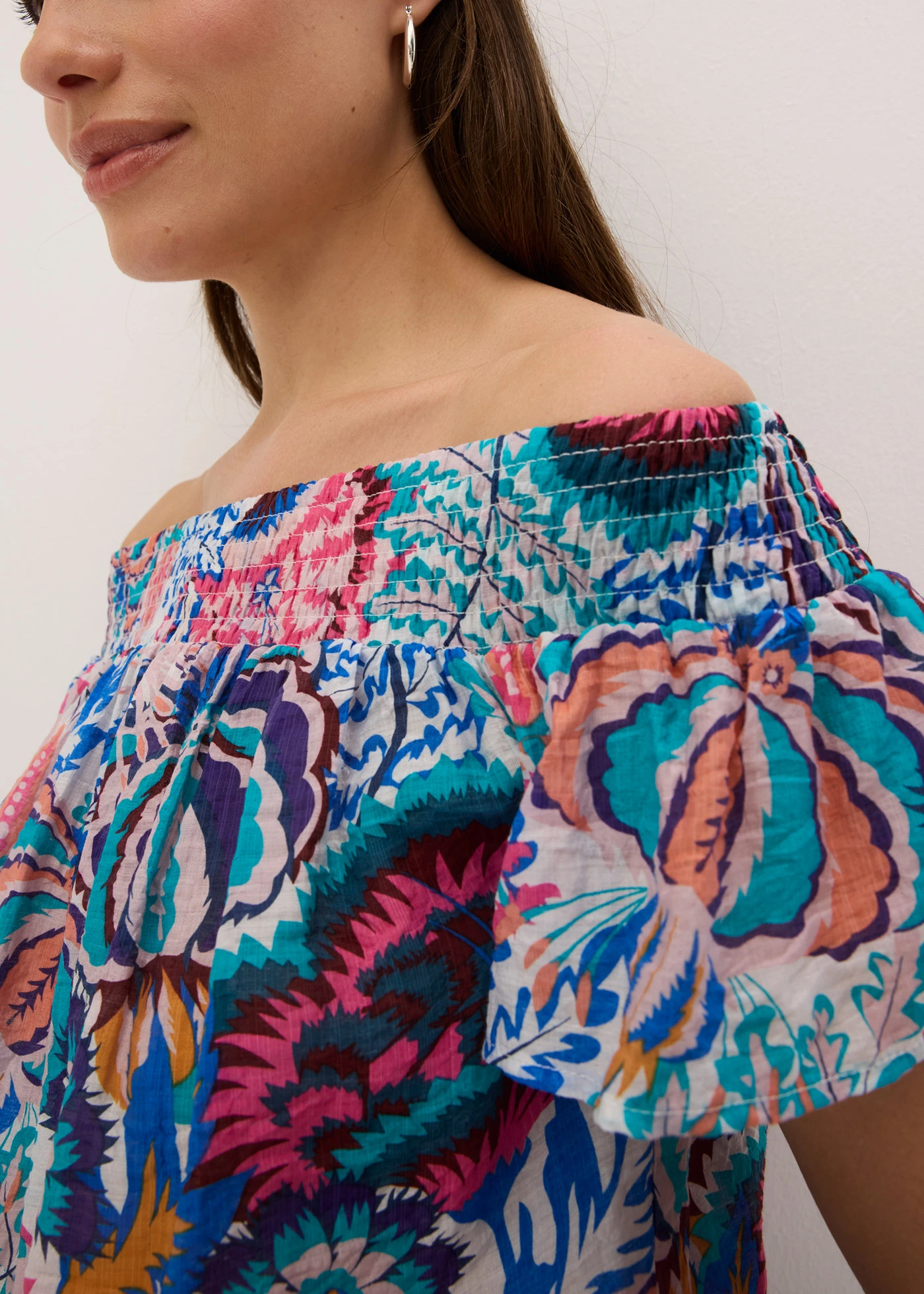 Carmen blouse van een lichte viscosemix • blauw gedessineerd • bonprix online shop