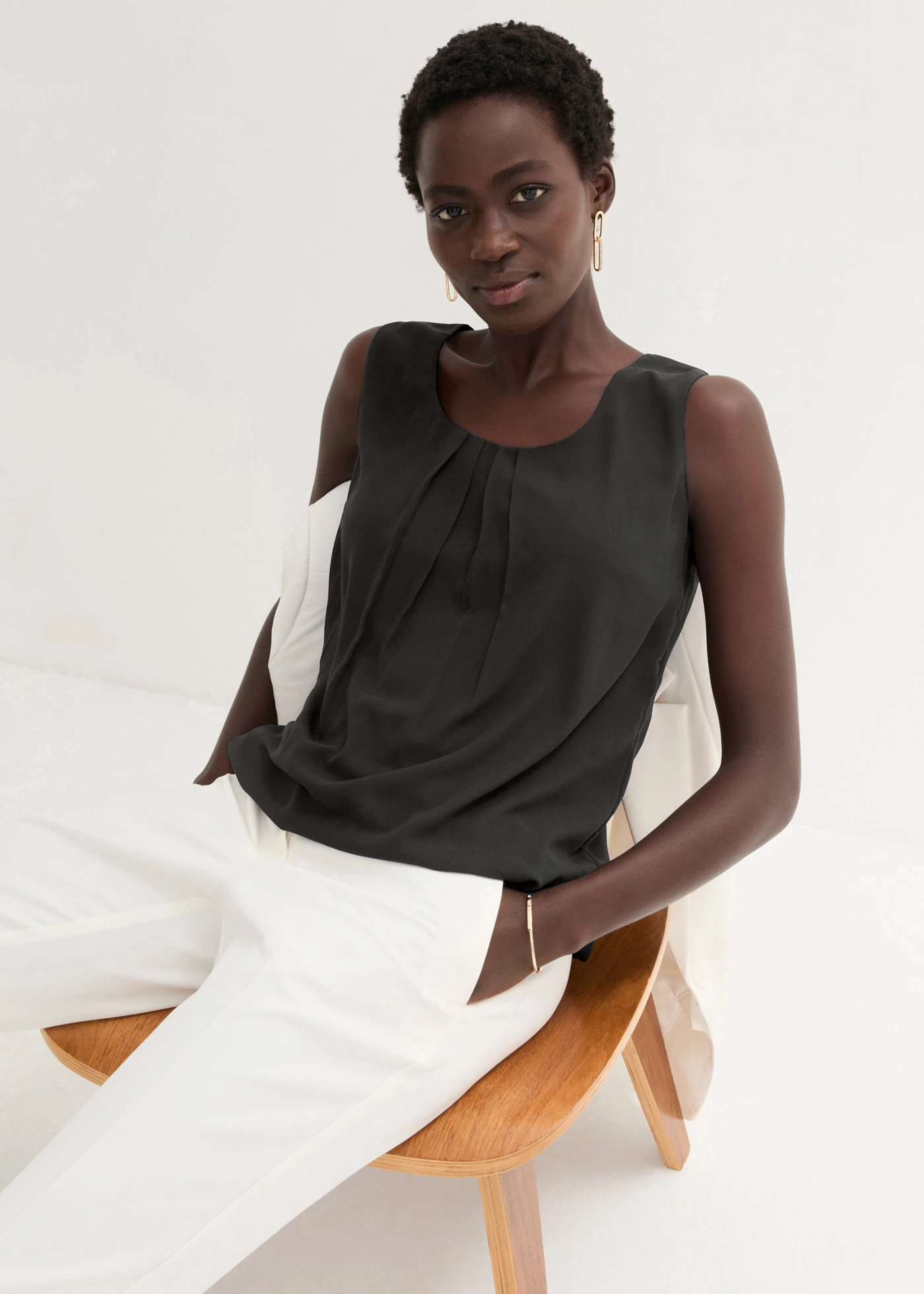 Blousetop • zwart • bonprix online shop