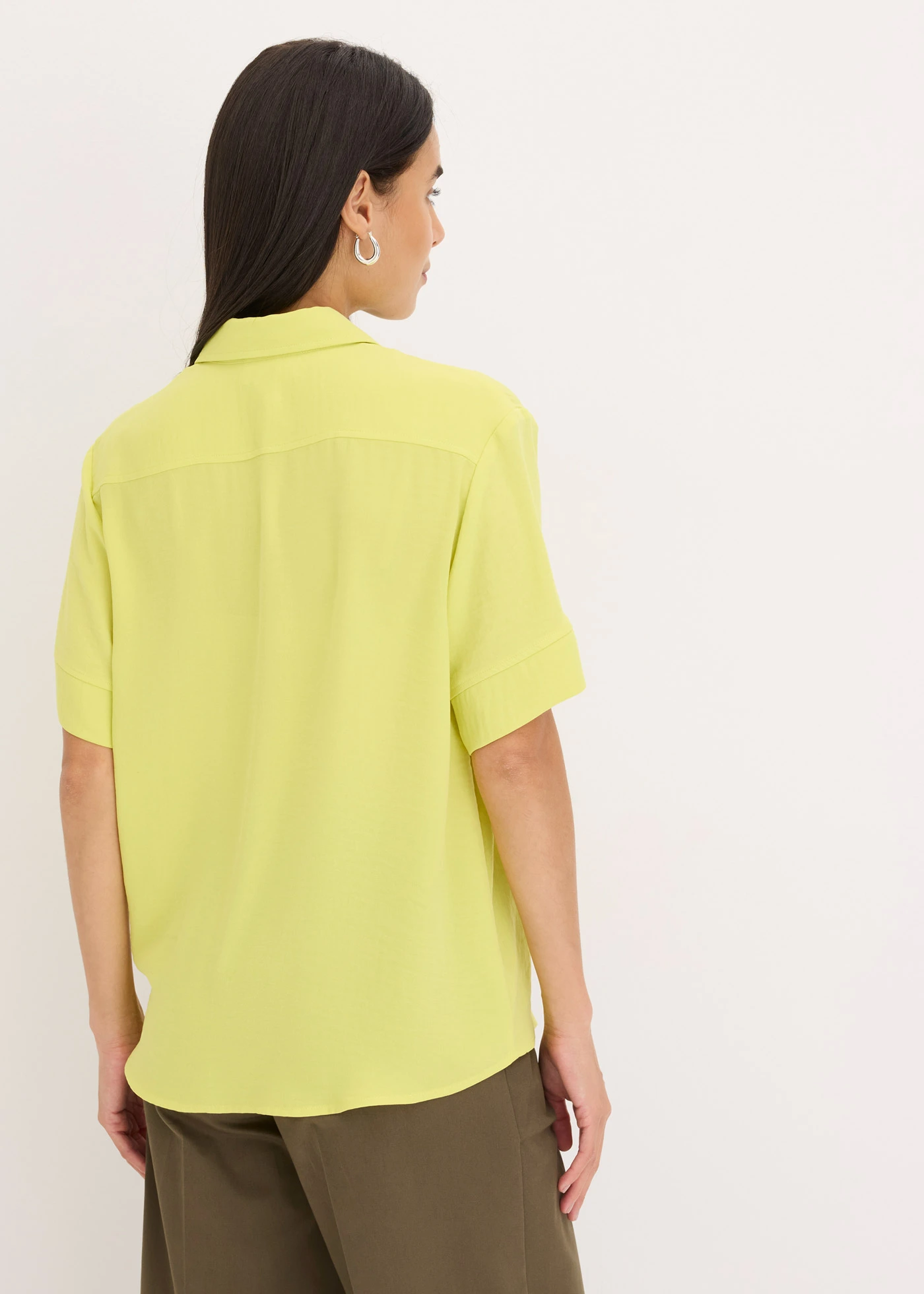 Blouse met borstzak en korte mouwen • citrusgeel • bonprix online shop