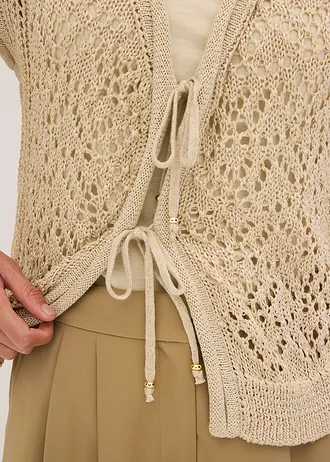 Gilet sans manches en maille ajourée et fil brillant • sable clair/doré métallisé • Boutique bonprix