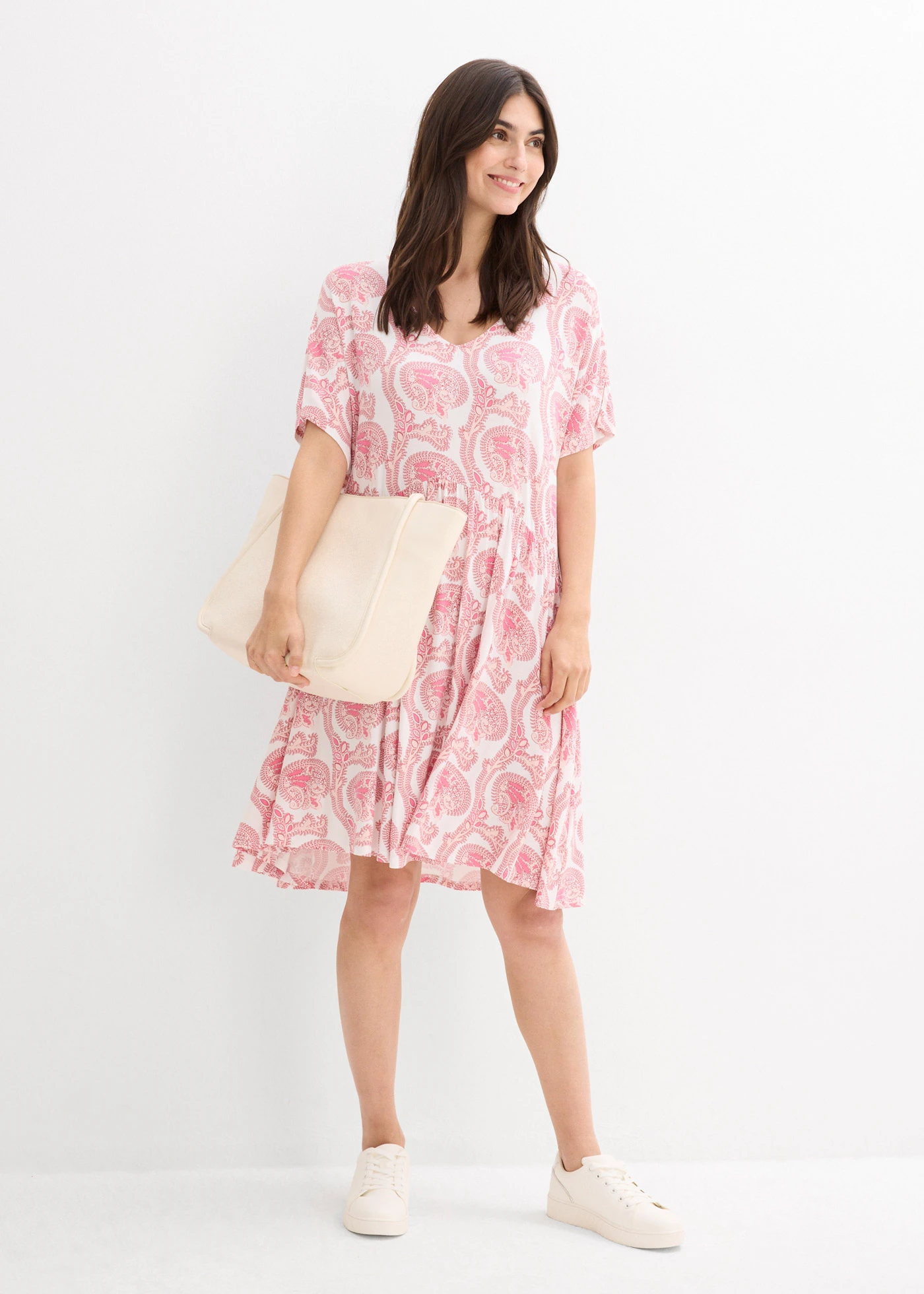 Shirtjurk in een soepele viscose-eleastanmix • wit/flamingopink • bonprix online shop