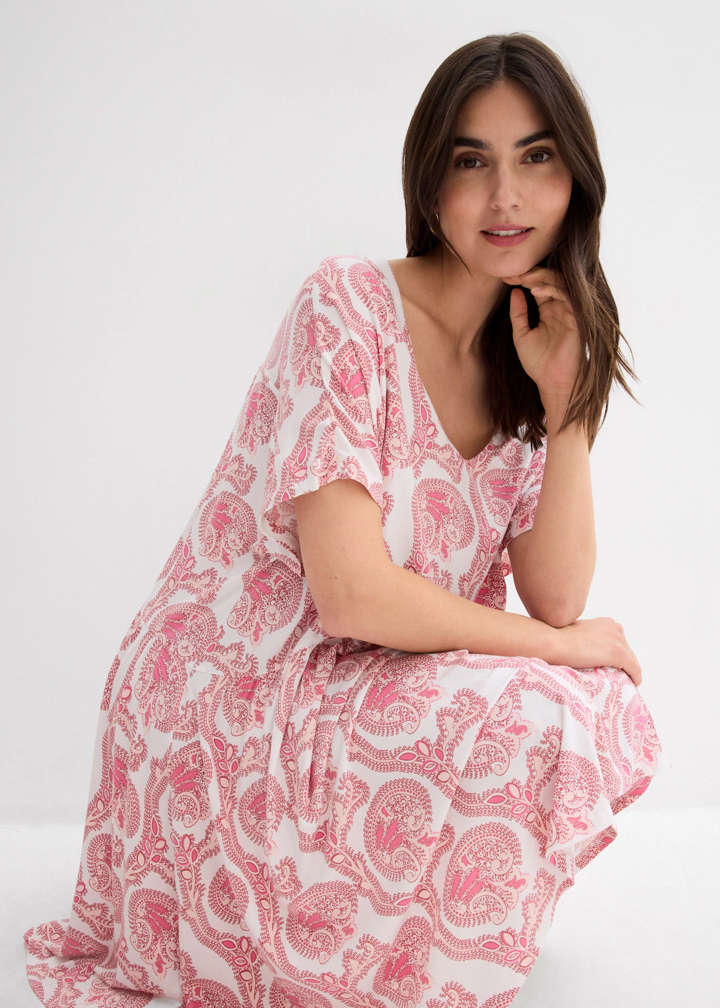 Shirtjurk in een soepele viscose-eleastanmix • wit/flamingopink • bonprix online shop