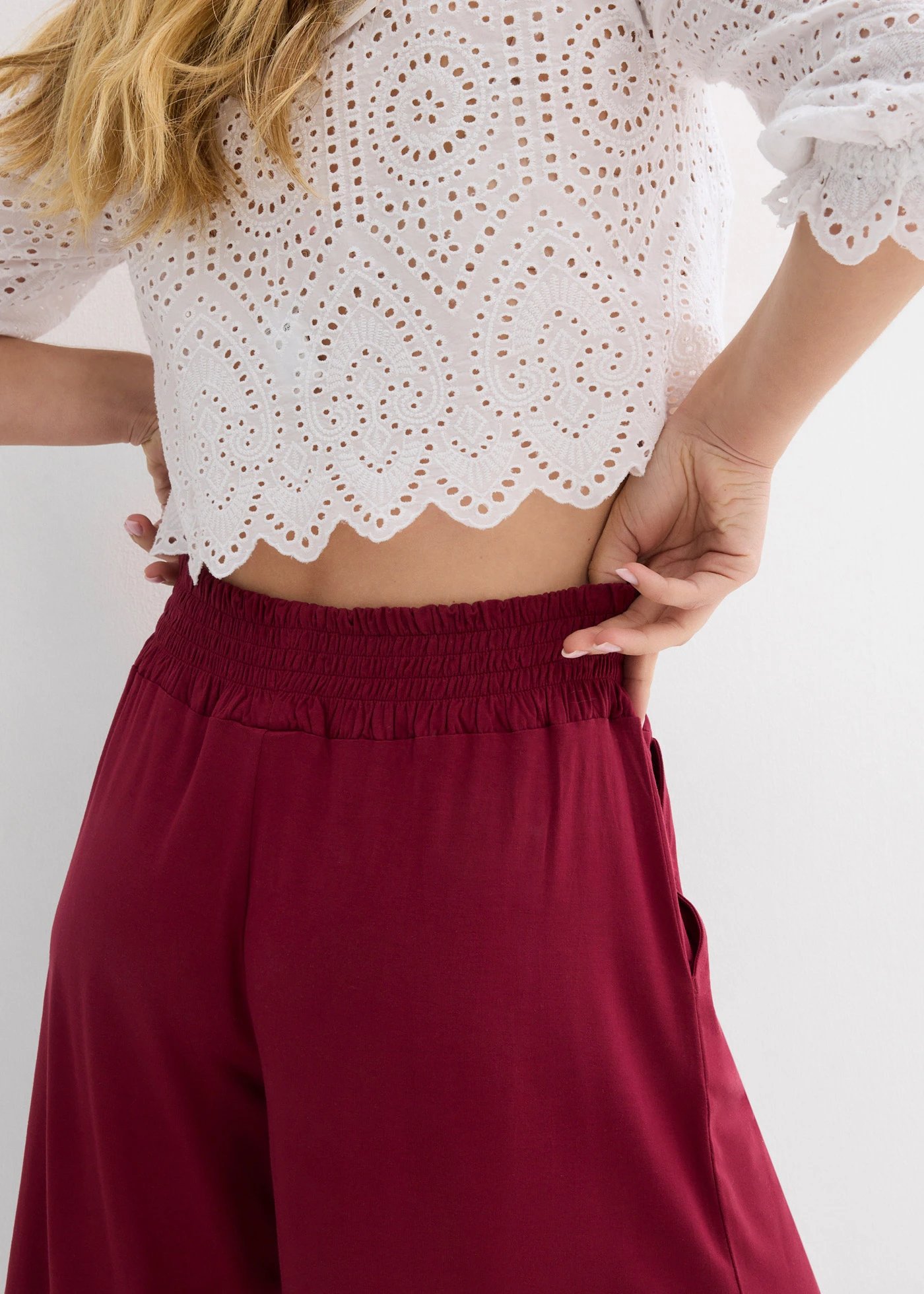 Bermude de jerse din amestec cu viscoză • ro?u-azalee • magazin bonprix