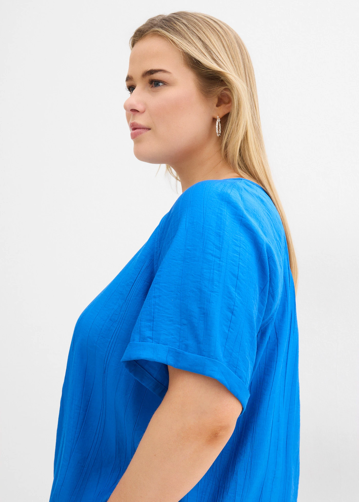 Halenka s krátkým rukávem, z měkké viskózové směsi • modrá plus size • bonprix obchod