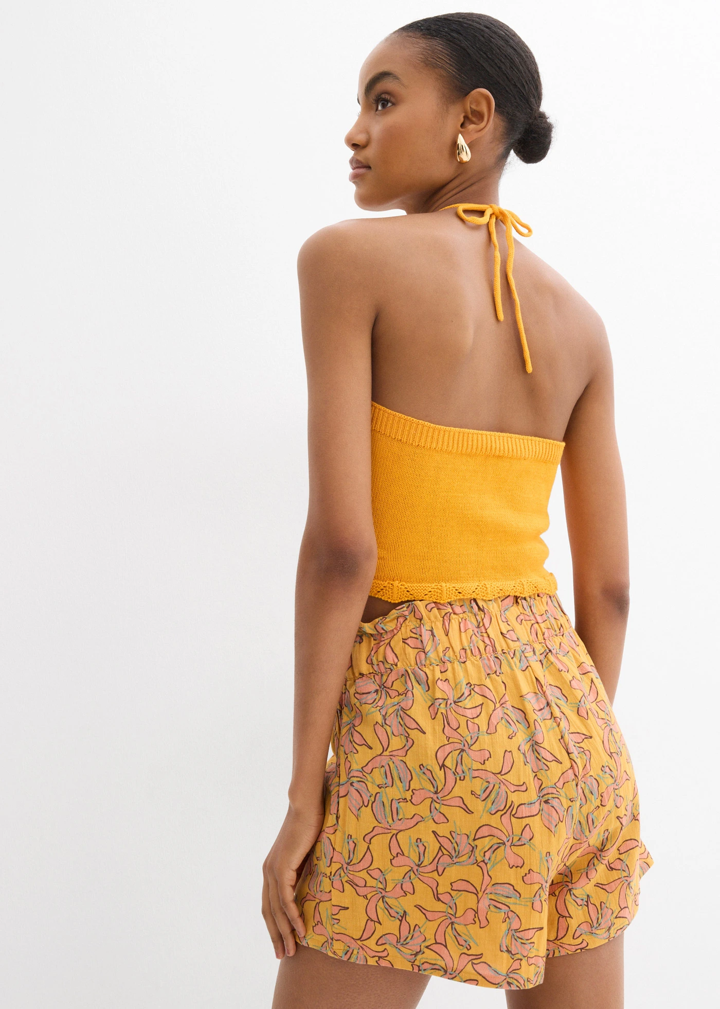 Pletený top s ramínkem kolem krku • žlutooranžová • bonprix obchod