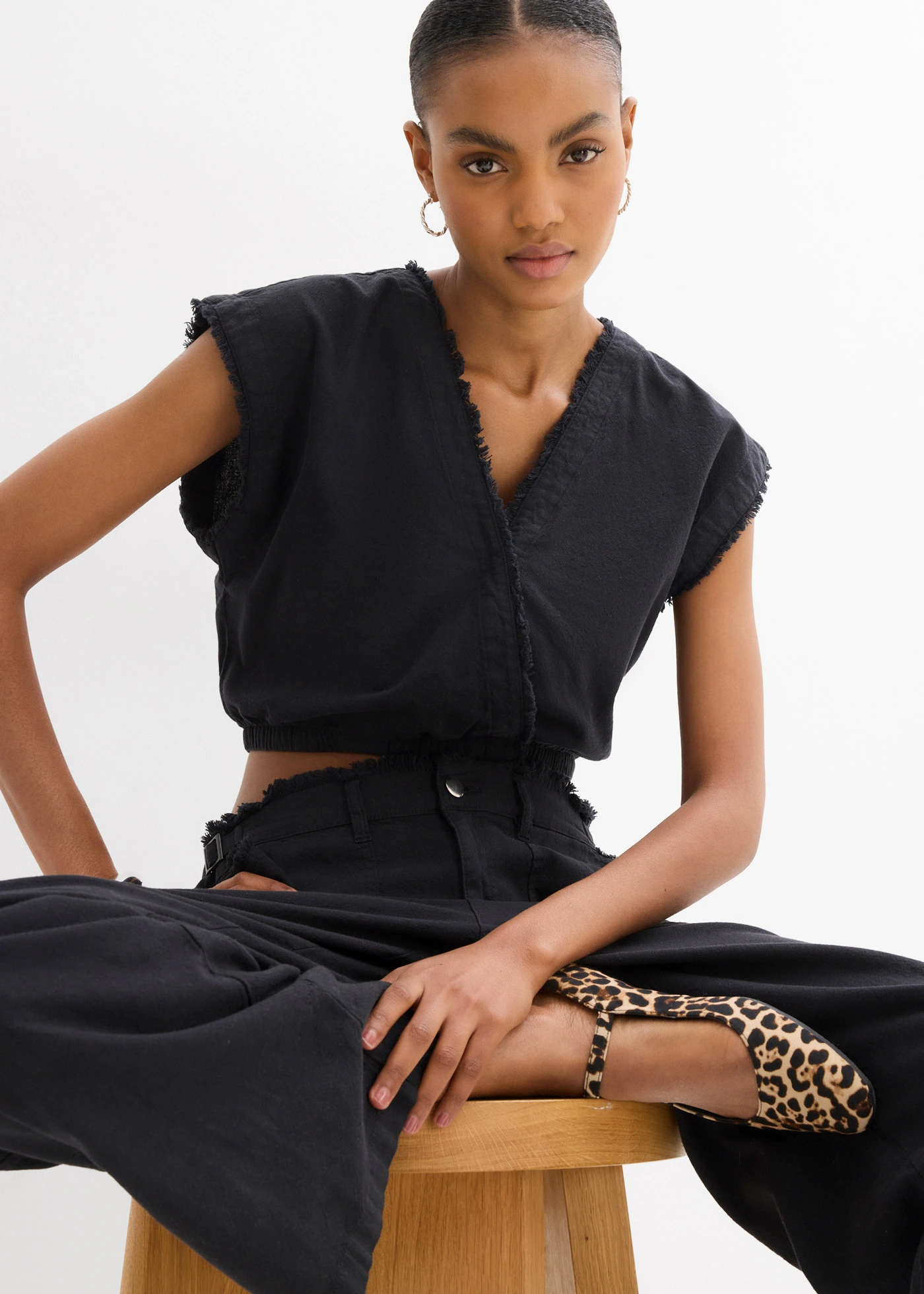 Top blouse raccourci • noir • Boutique bonprix