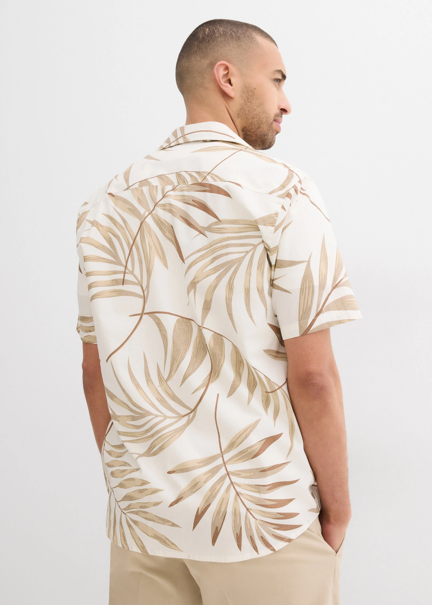 Chemise manches courtes 100% coton • écru-grès imprimé • Boutique bonprix