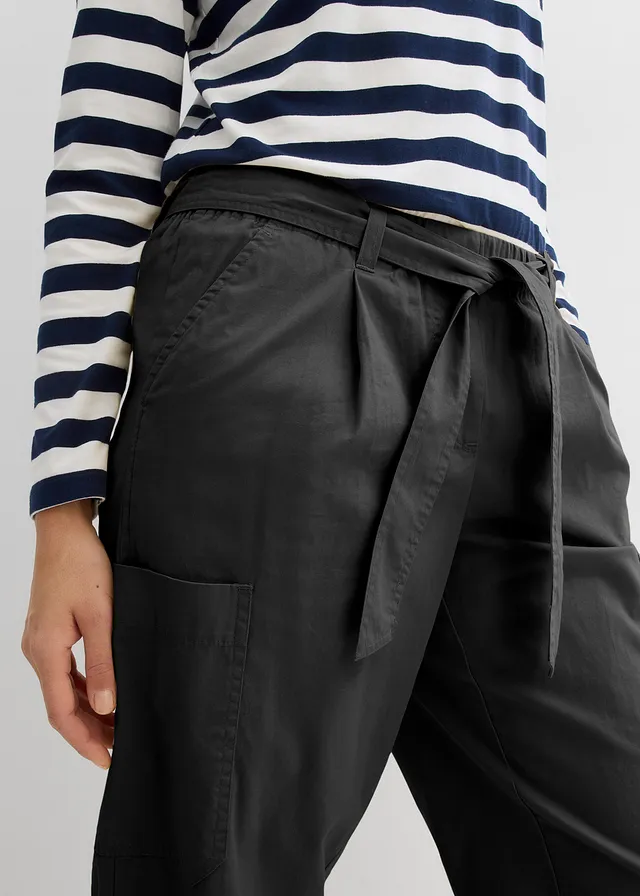 Cropped cargo broek • zwart • product-page.page-title-suffix