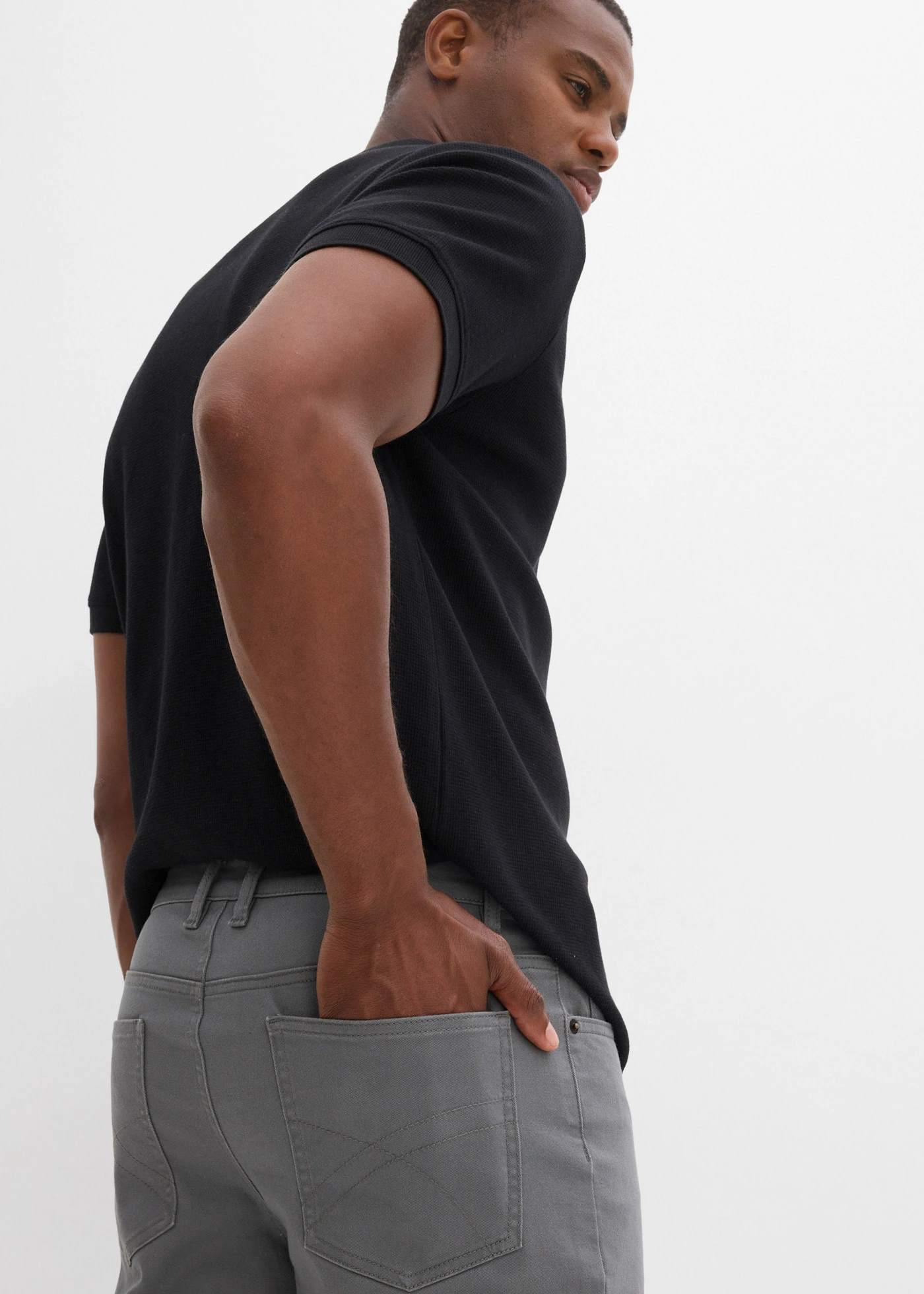 Bermudy ze stretchem, classic fit • dymny szary • sklep bonprix