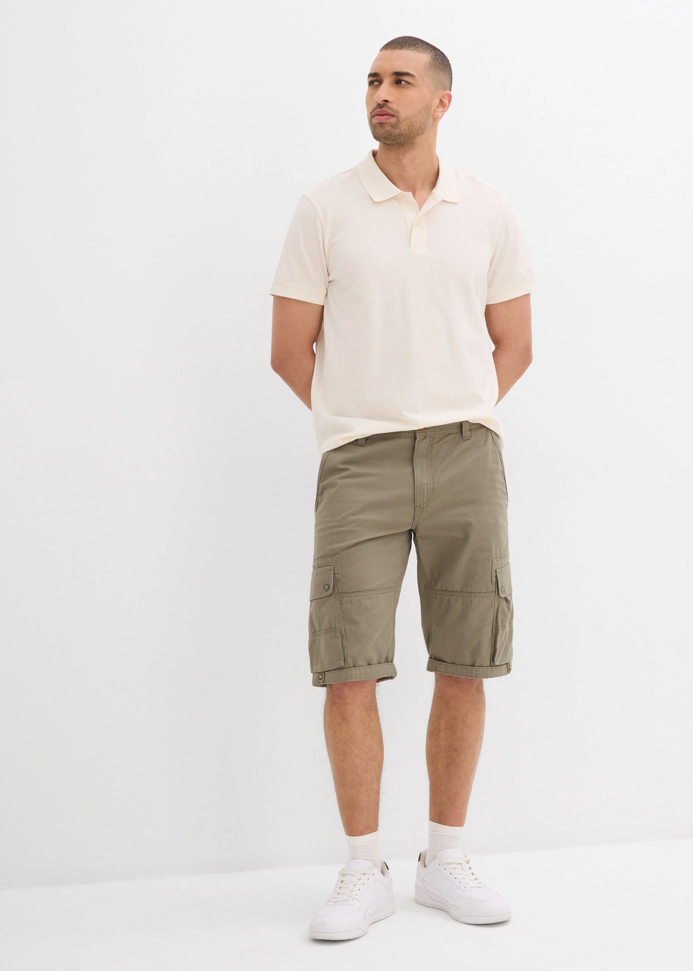Bermuda cargo, Regular Fit • kaki fumé • Boutique bonprix
