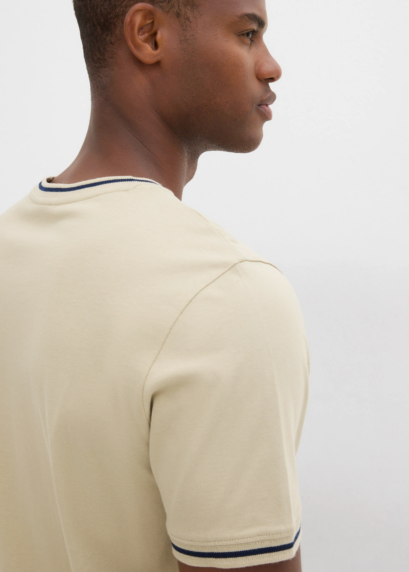 T-shirt van biologisch katoen • rookkaki • bonprix online shop