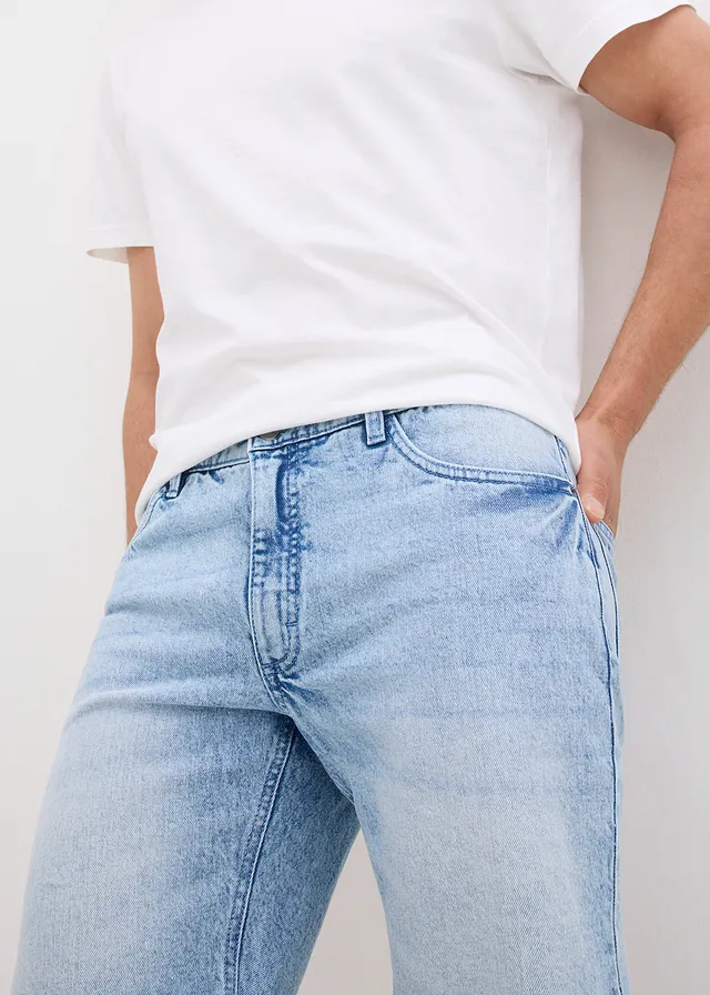 Jeans short met open boorden, relaxed fit • lichtblauw denim • product-page.page-title-suffix