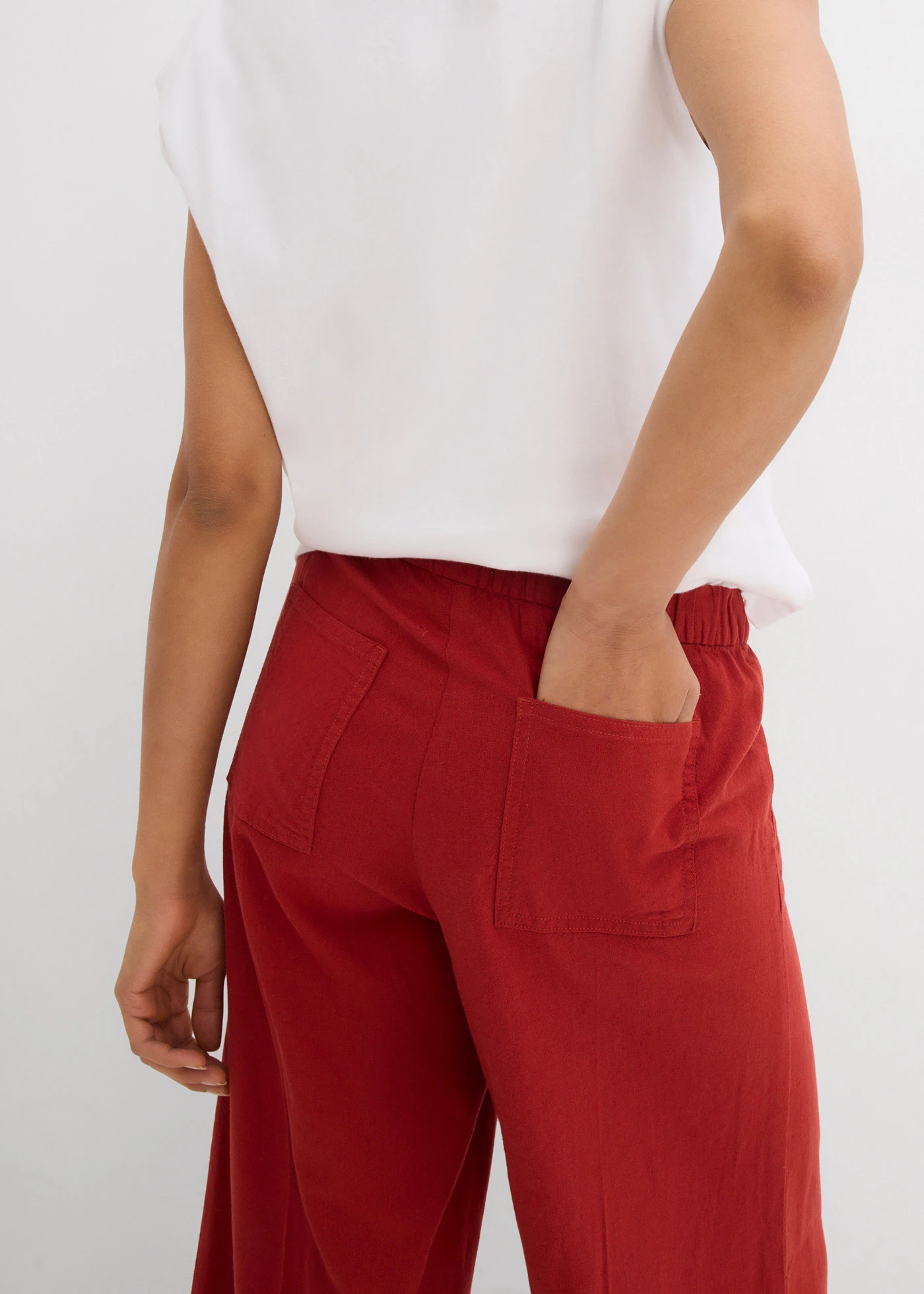 Pantalon large à taille élastiquée • rouge carmin • Boutique bonprix