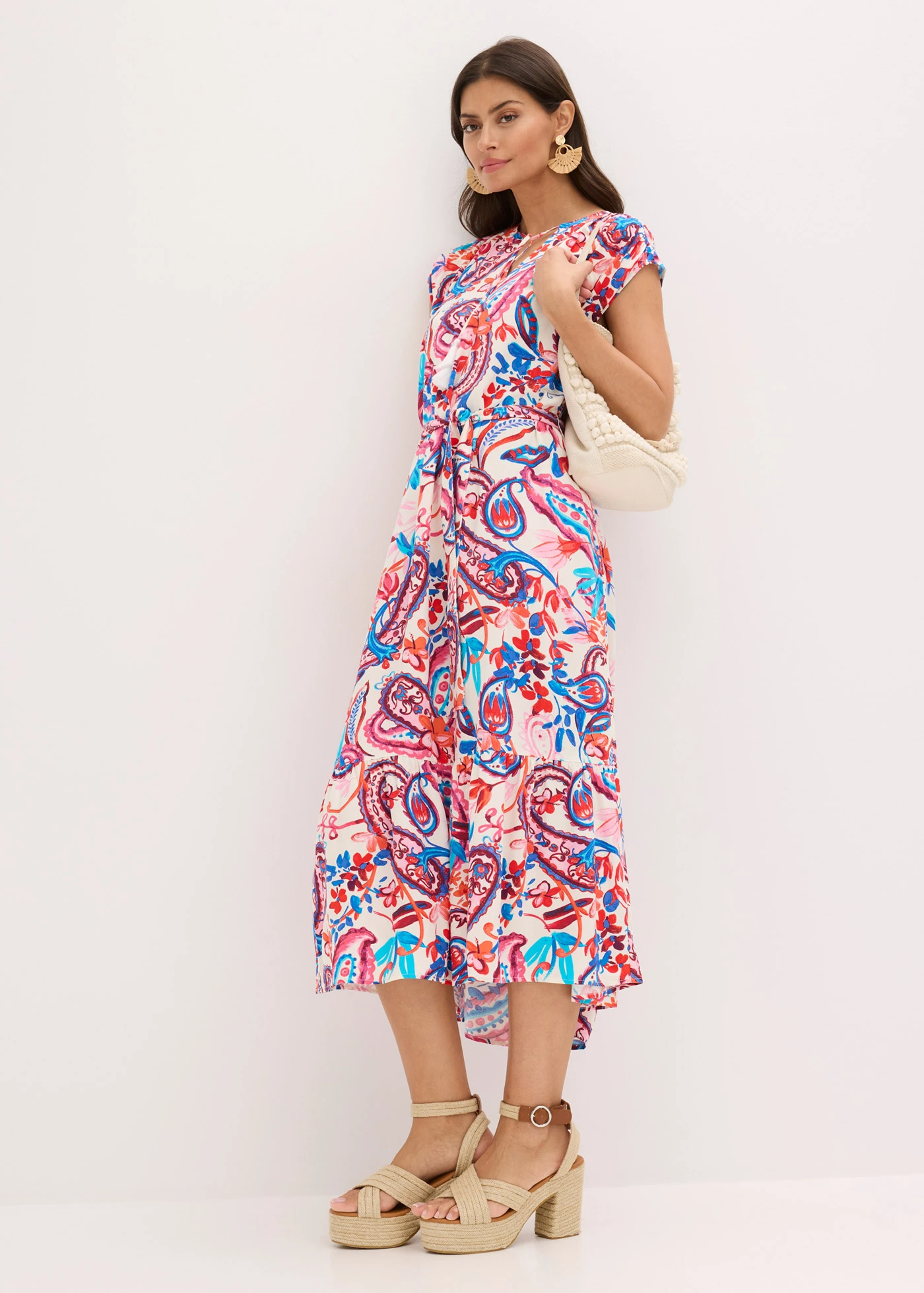 Overhemdjurk van soepel viscose • wolwit-mango-aardbeirood-roze-gletsjerblauw gebloemd • bonprix online shop