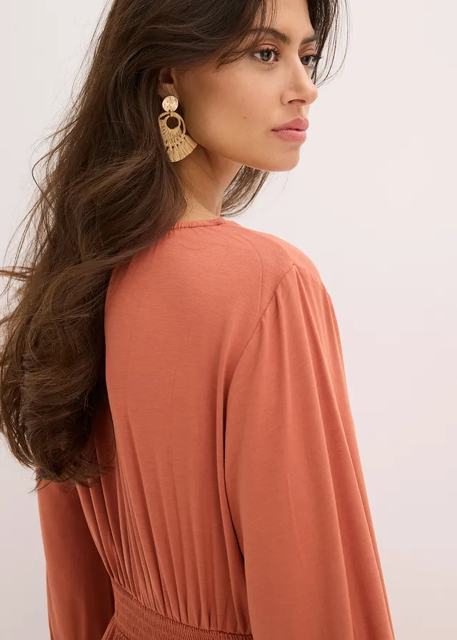 Jersey jurk met plooitjes • cognac • product-page.page-title-suffix