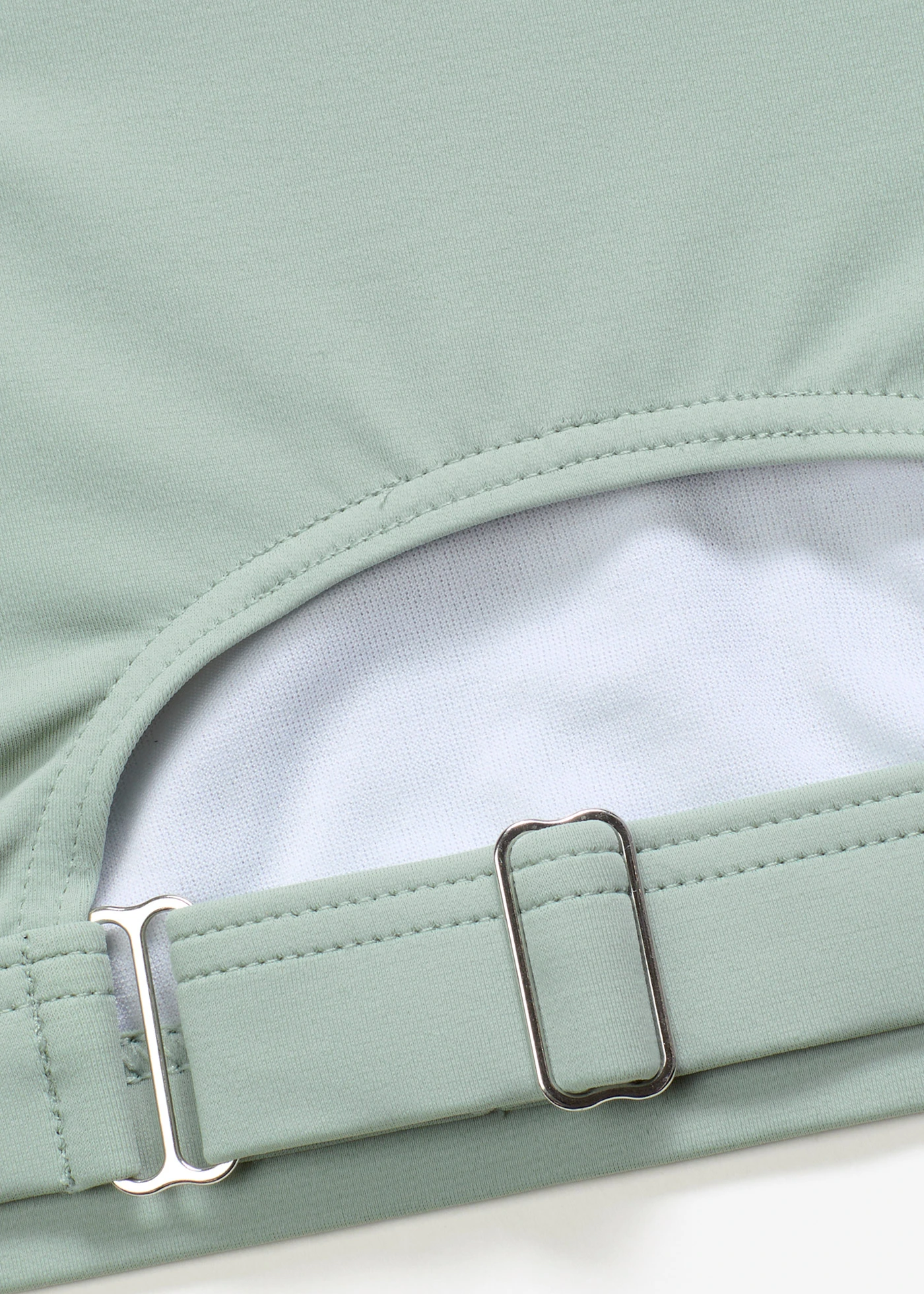 Haut de maillot brassière à bande sous-poitrine réglable • gris vert • Boutique bonprix