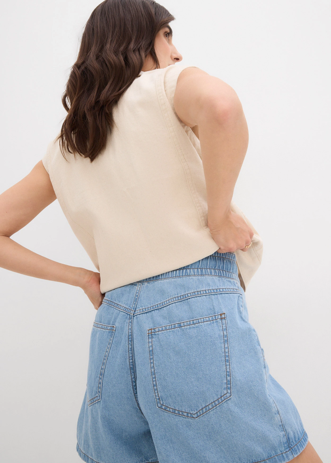 Jeansshort high waist, comfortabele band • ijsblauw denim used • product-page.page-title-suffix