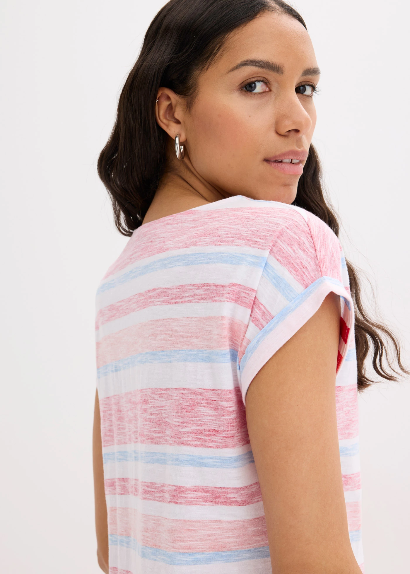 T-shirt 100% coton • rouge profond-saumon clair-blanc rayé • Boutique bonprix