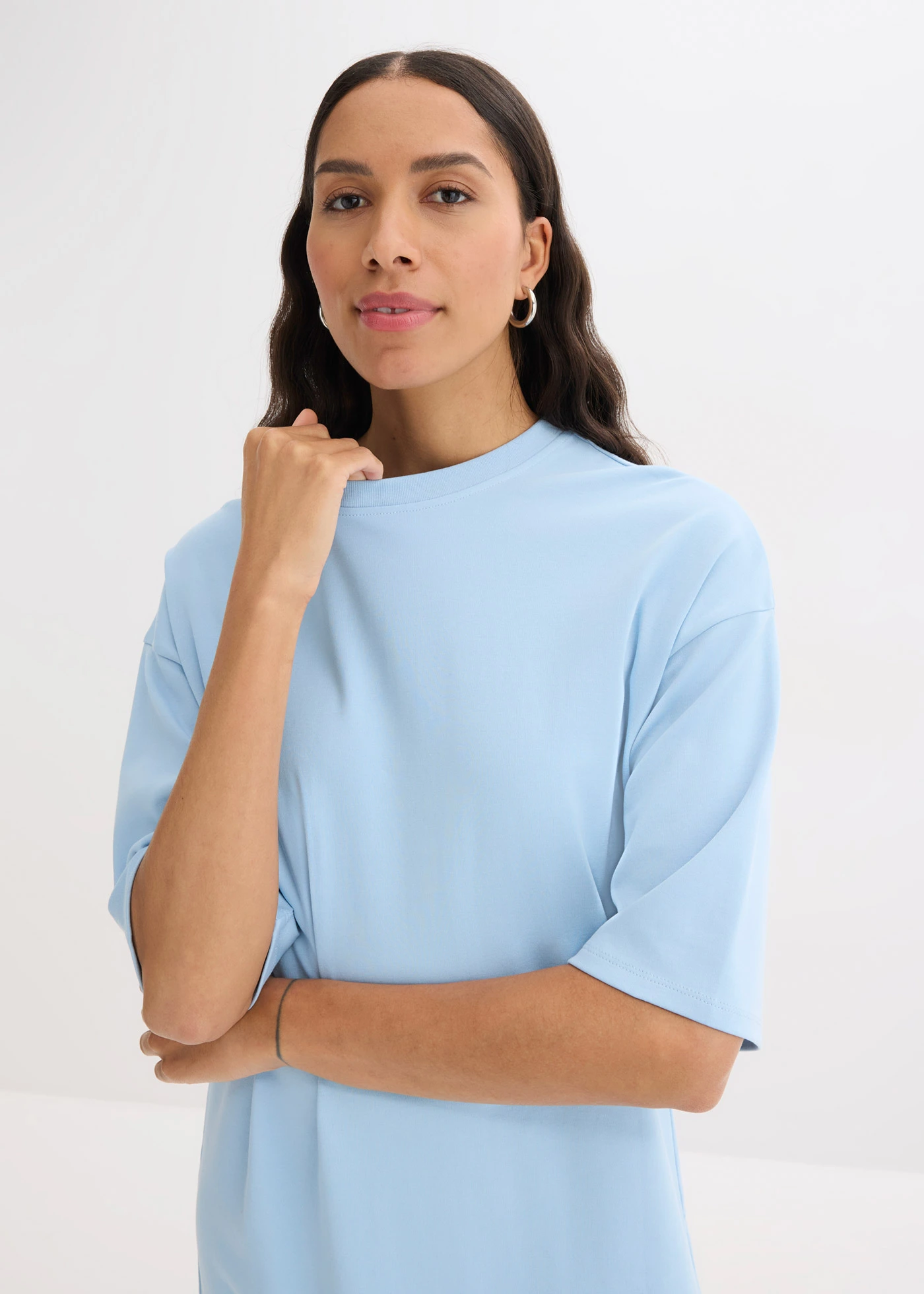 Oversize úpletové šaty z těžké organické bavlny • světle modrá • bonprix obchod