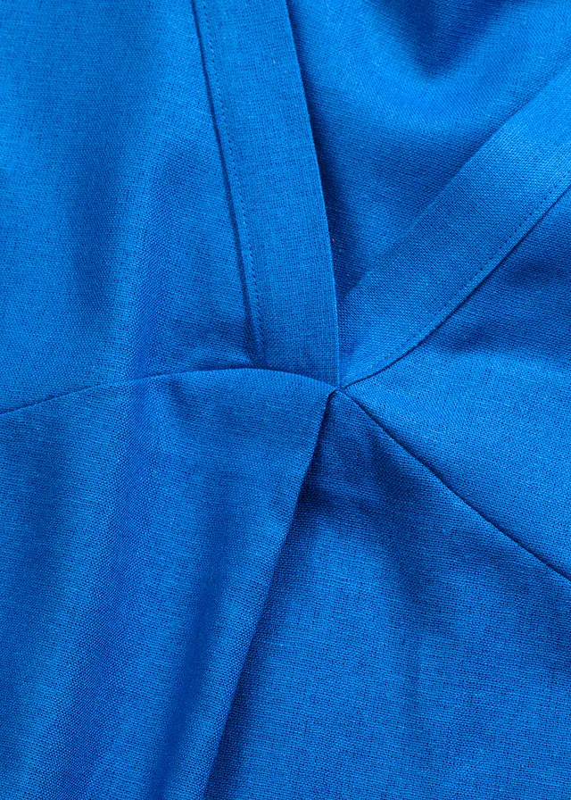 Blousetop in een luchtige linnenmix • arctisch blauw • product-page.page-title-suffix