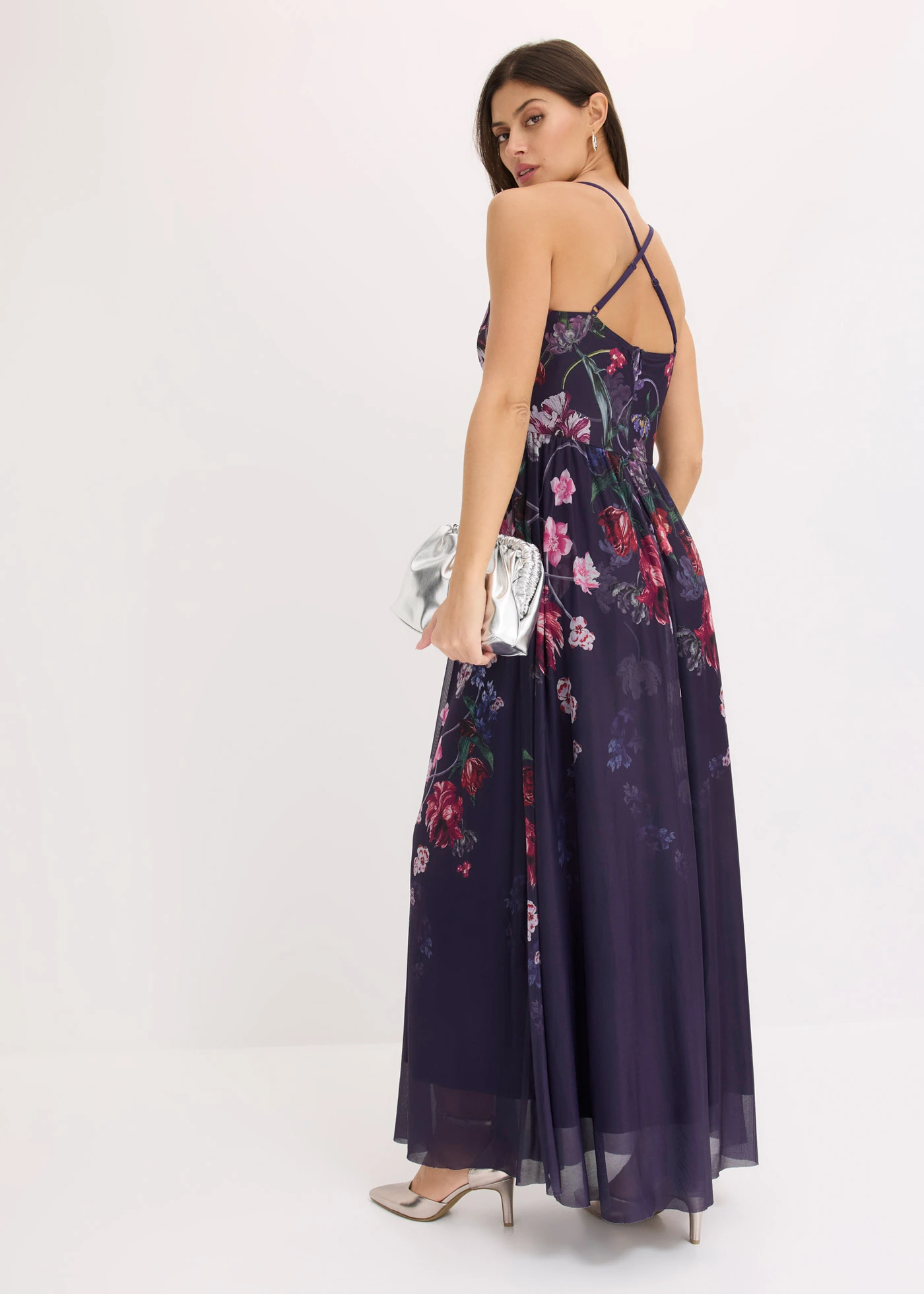 Maxi jurk van fijne tule met spaghettigbandjes • donkerblauw gebloemd • bonprix online shop