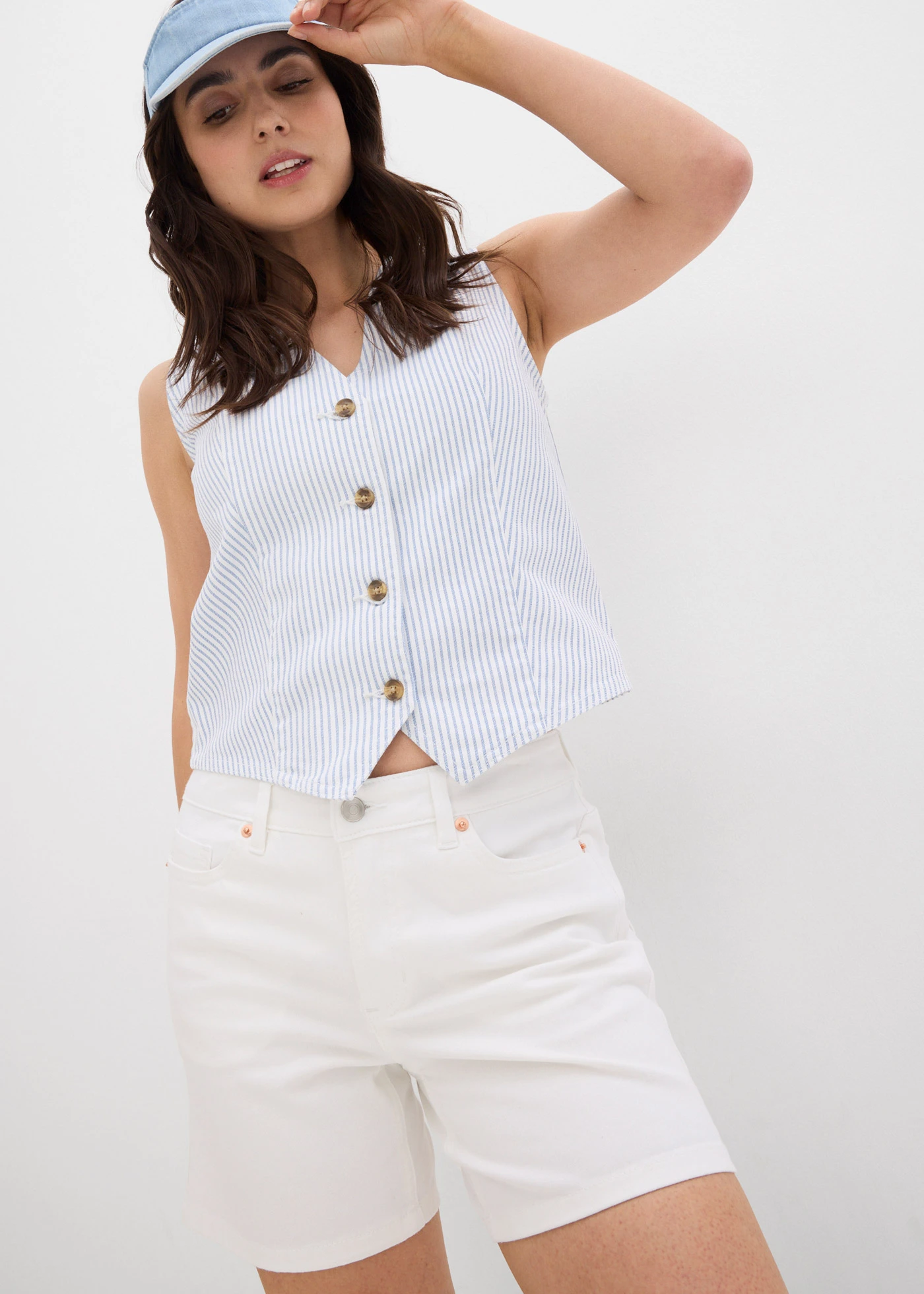 Short en jean, taille mi-haute • blanc • Boutique bonprix