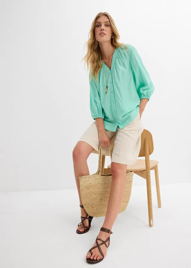 Oversized blouse in een zachte viscosemix • mentholblauw • product-page.page-title-suffix