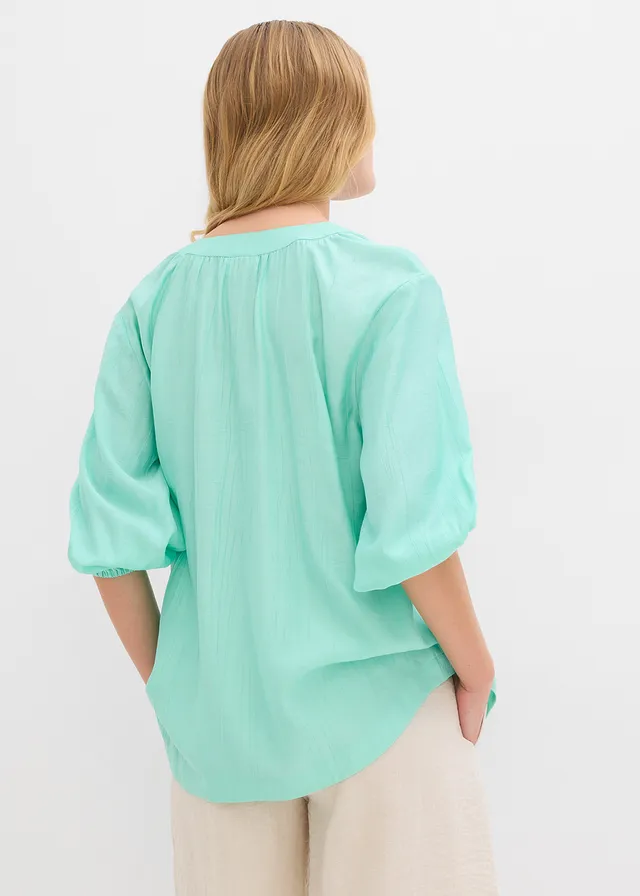 Oversized blouse in een zachte viscosemix • mentholblauw • product-page.page-title-suffix