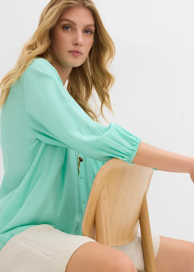 Oversized blouse in een zachte viscosemix • mentholblauw • product-page.page-title-suffix