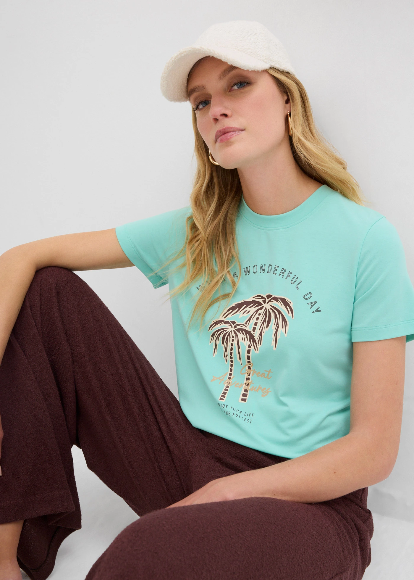 T-shirt à imprimé • bleu menthol/marron foncé • Boutique bonprix