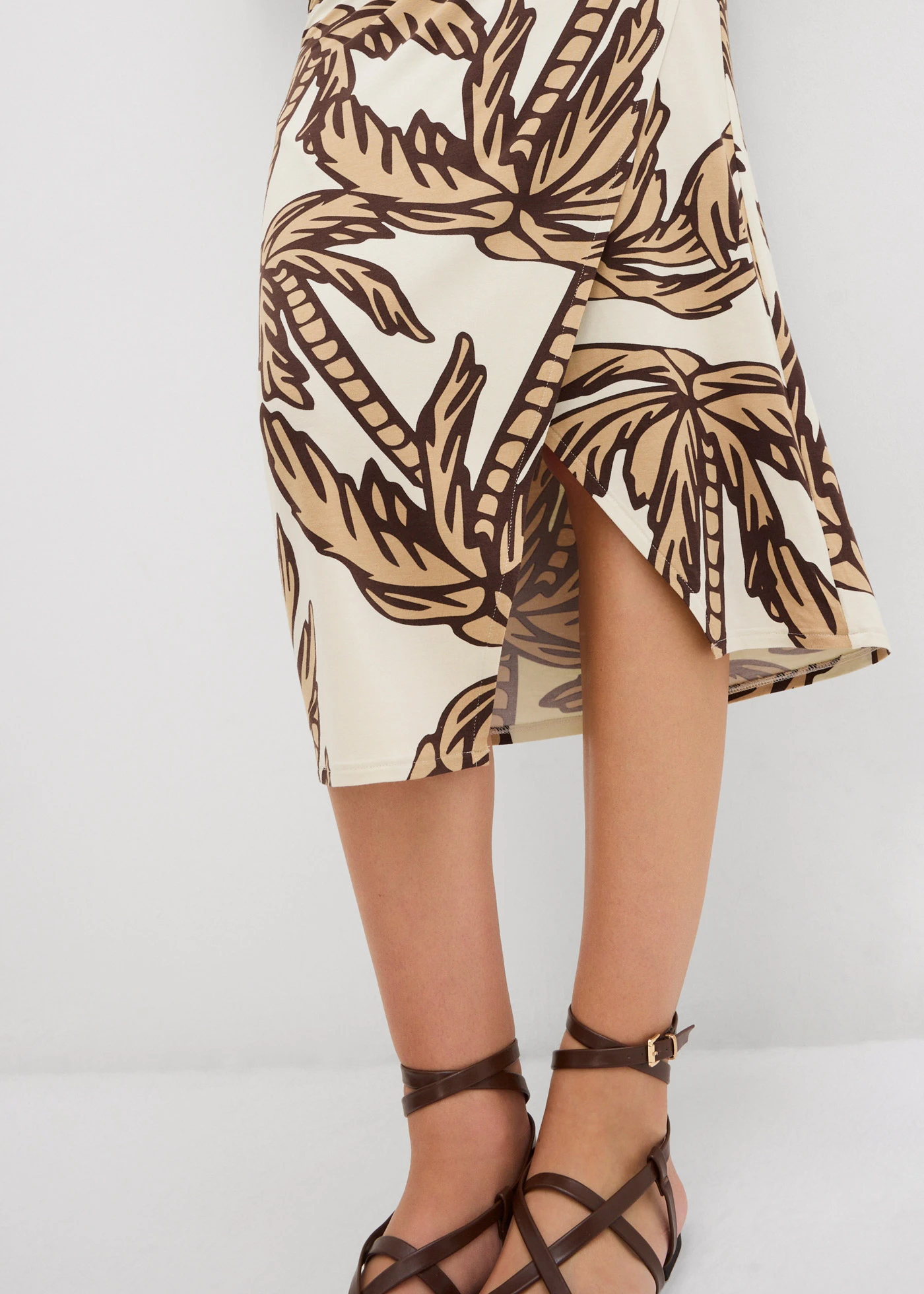 Žerzejová sukně z měkké viskózové směsi • přírodní/tmavě hnědá/nová béžová • bonprix obchod