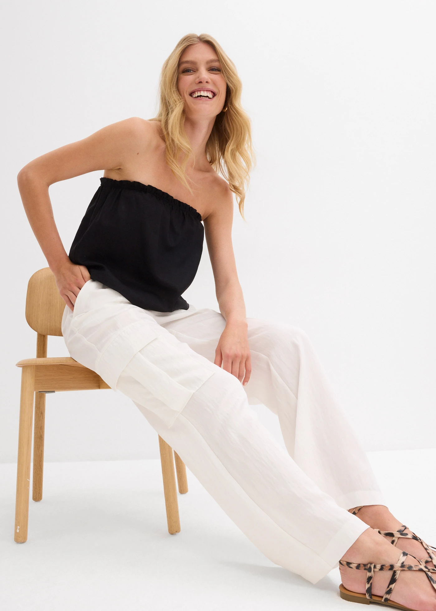 Cargo kalhoty ze splývavé směsi s lyocellem • přírodní bílá • bonprix obchod