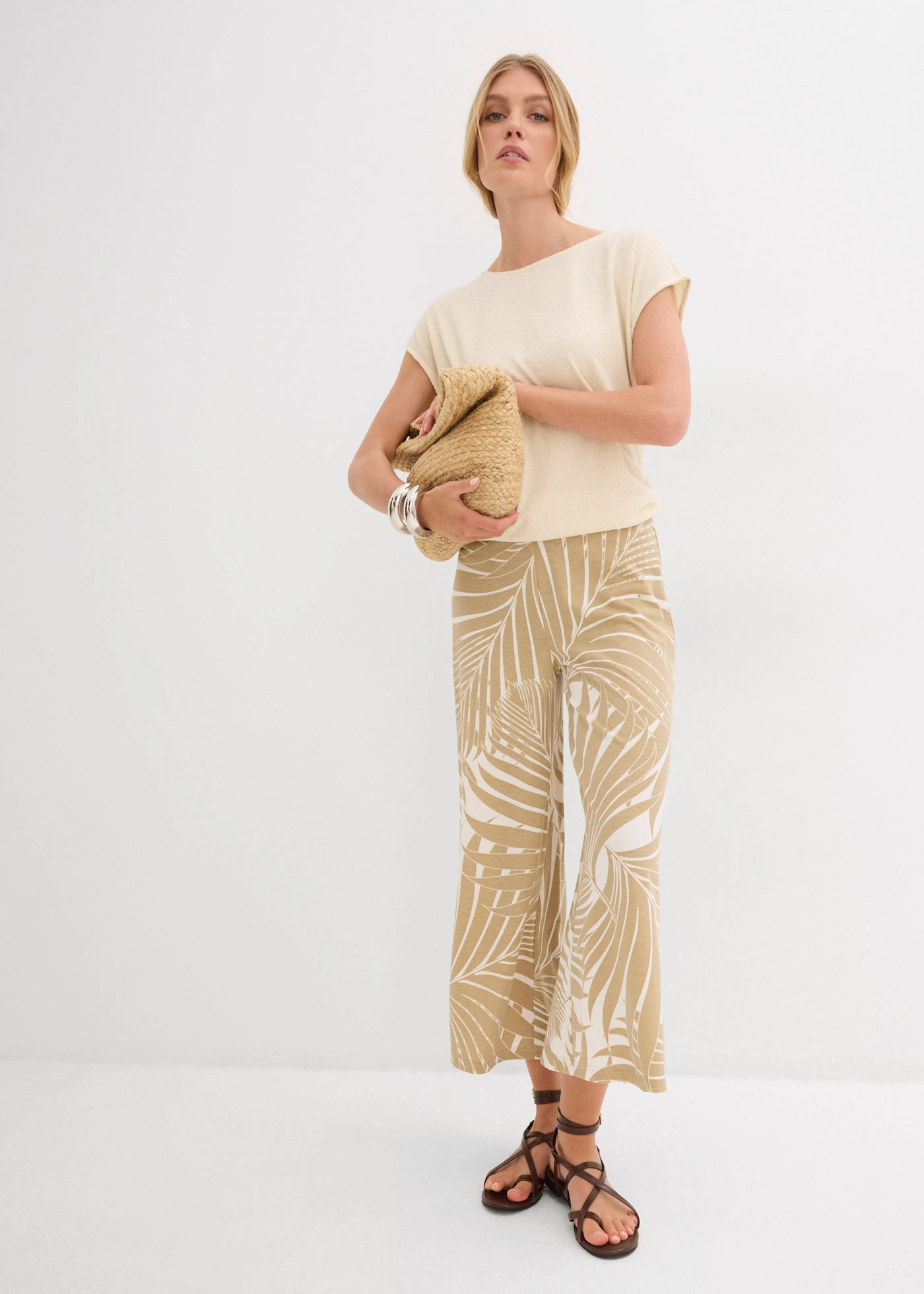 Culotte van een zachte viscosemix • wolwit-new beige met print • product-page.page-title-suffix