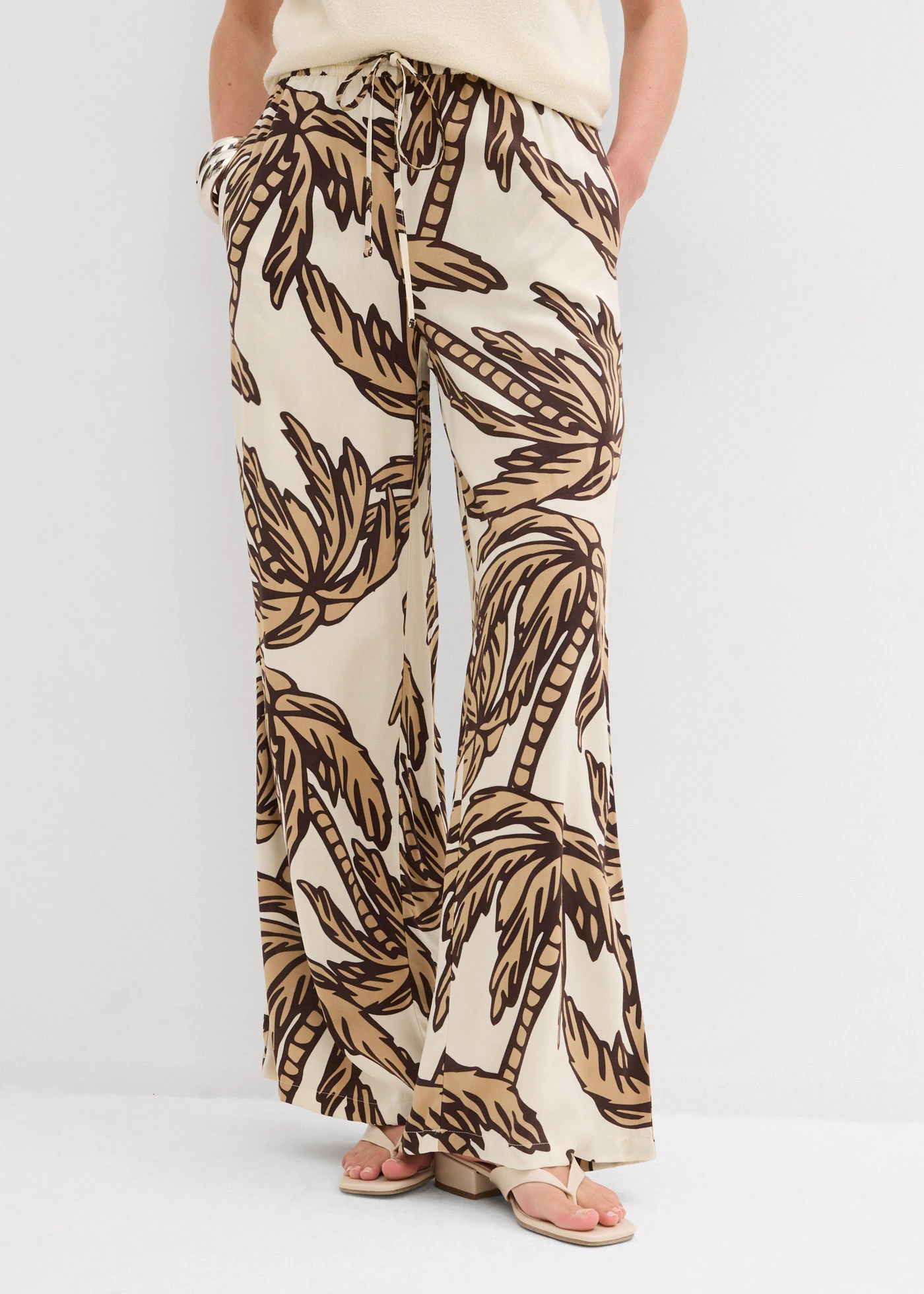 Marlene Dietrich broek van soepele viscose • ecru-donkerbruin-new beige gebloemd • bonprix online shop
