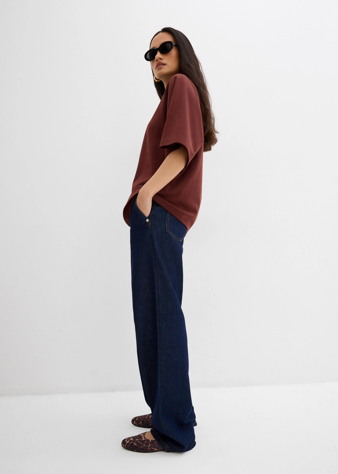 Oversized shirt van biologisch katoen • koffiebruin • product-page.page-title-suffix