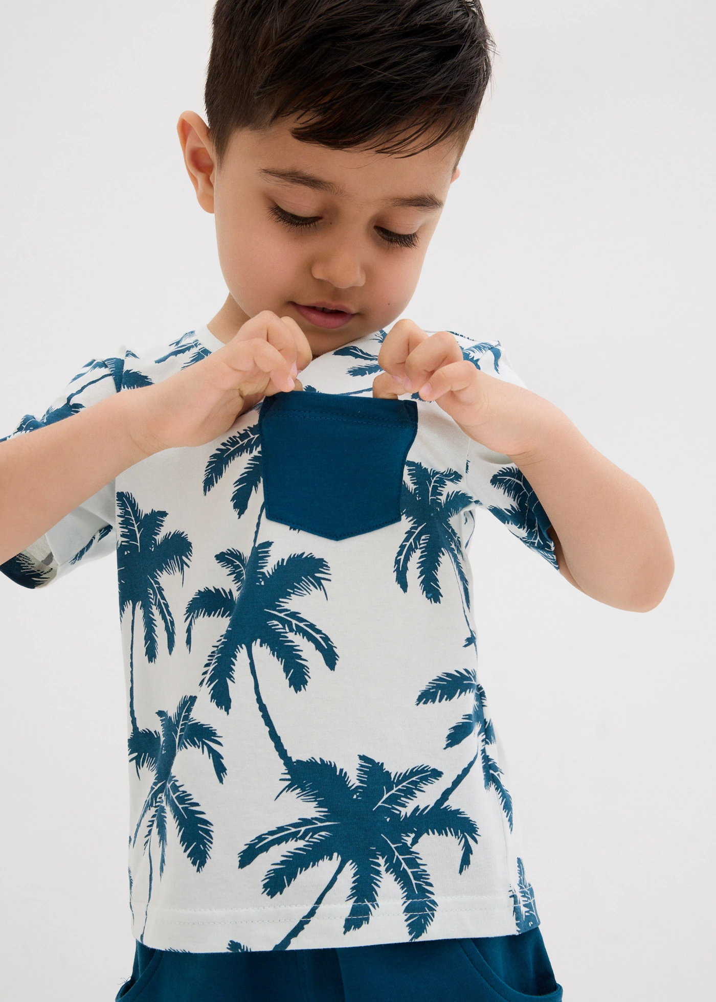 Tričko a krátké kalhoty (2dílná souprava) • kouřově mátová s potiskem + modrá petrolejová jednobarevná • bonprix obchod