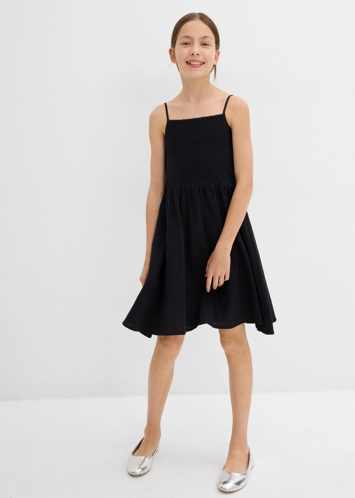 Šaty na ramínka, ze vzdušného mušelínu • černá • bonprix obchod