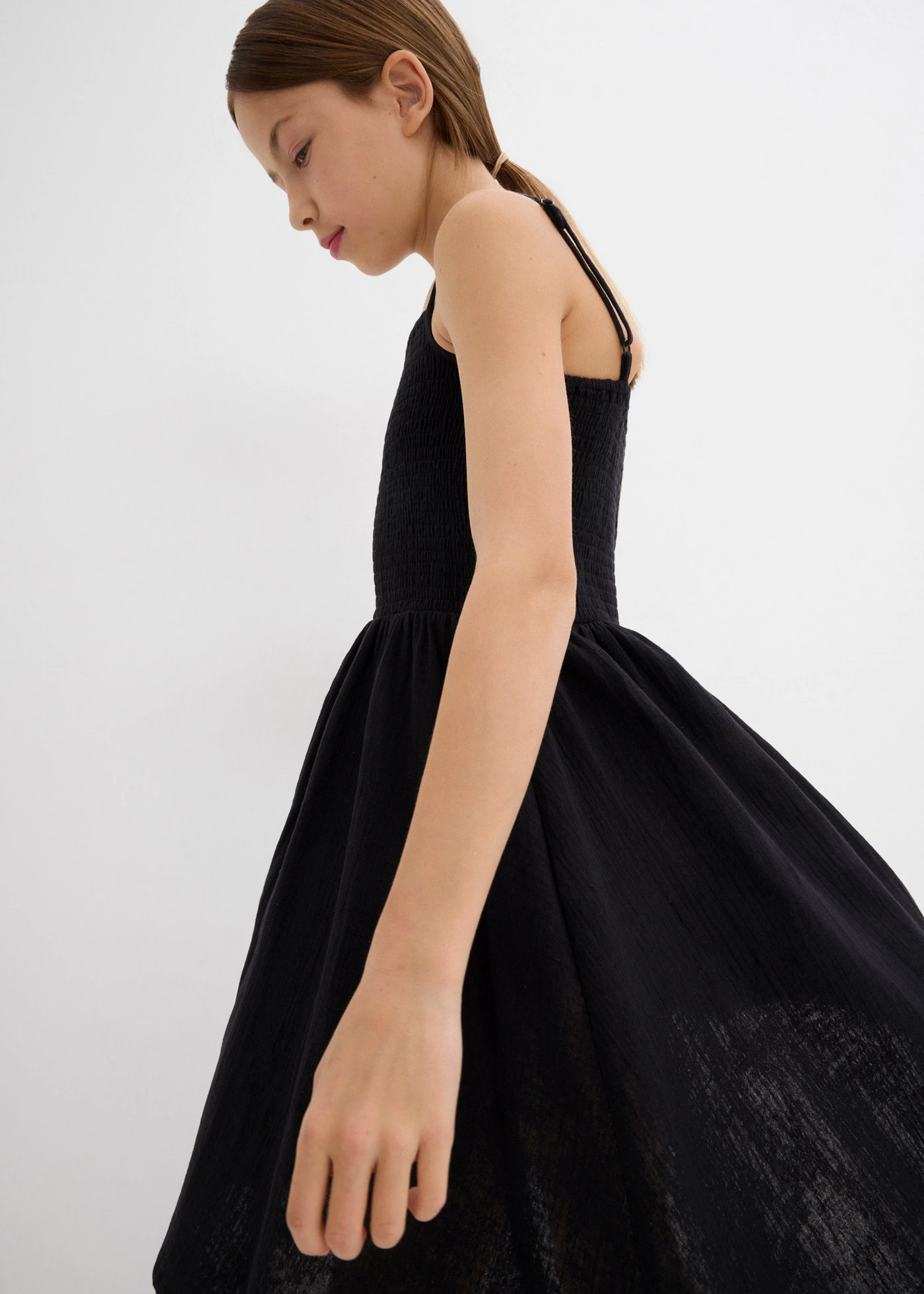 Šaty na ramínka, ze vzdušného mušelínu • černá • bonprix obchod