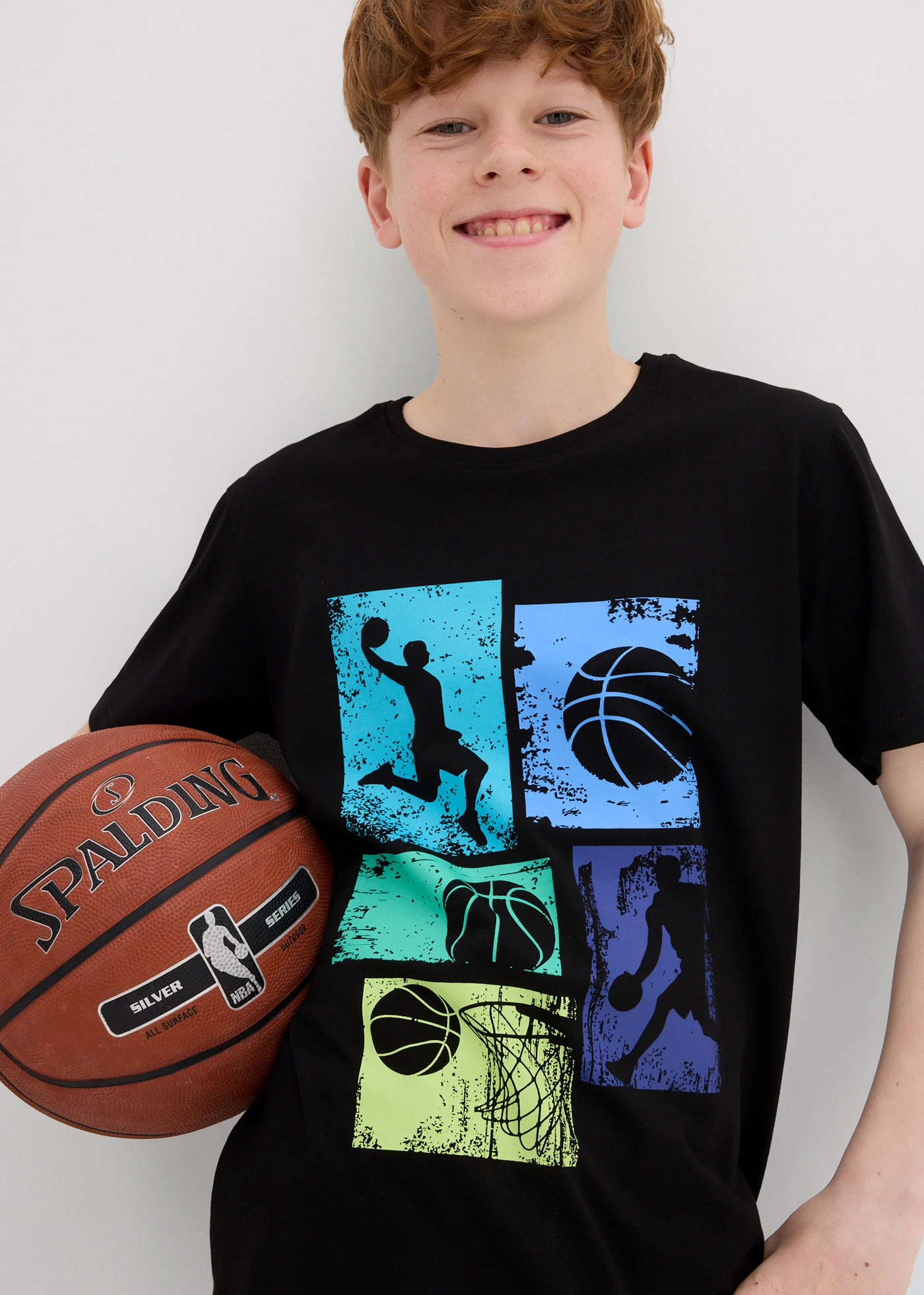 Tricou din bumbac organic • alb cu imprimeu colorat • magazin bonprix