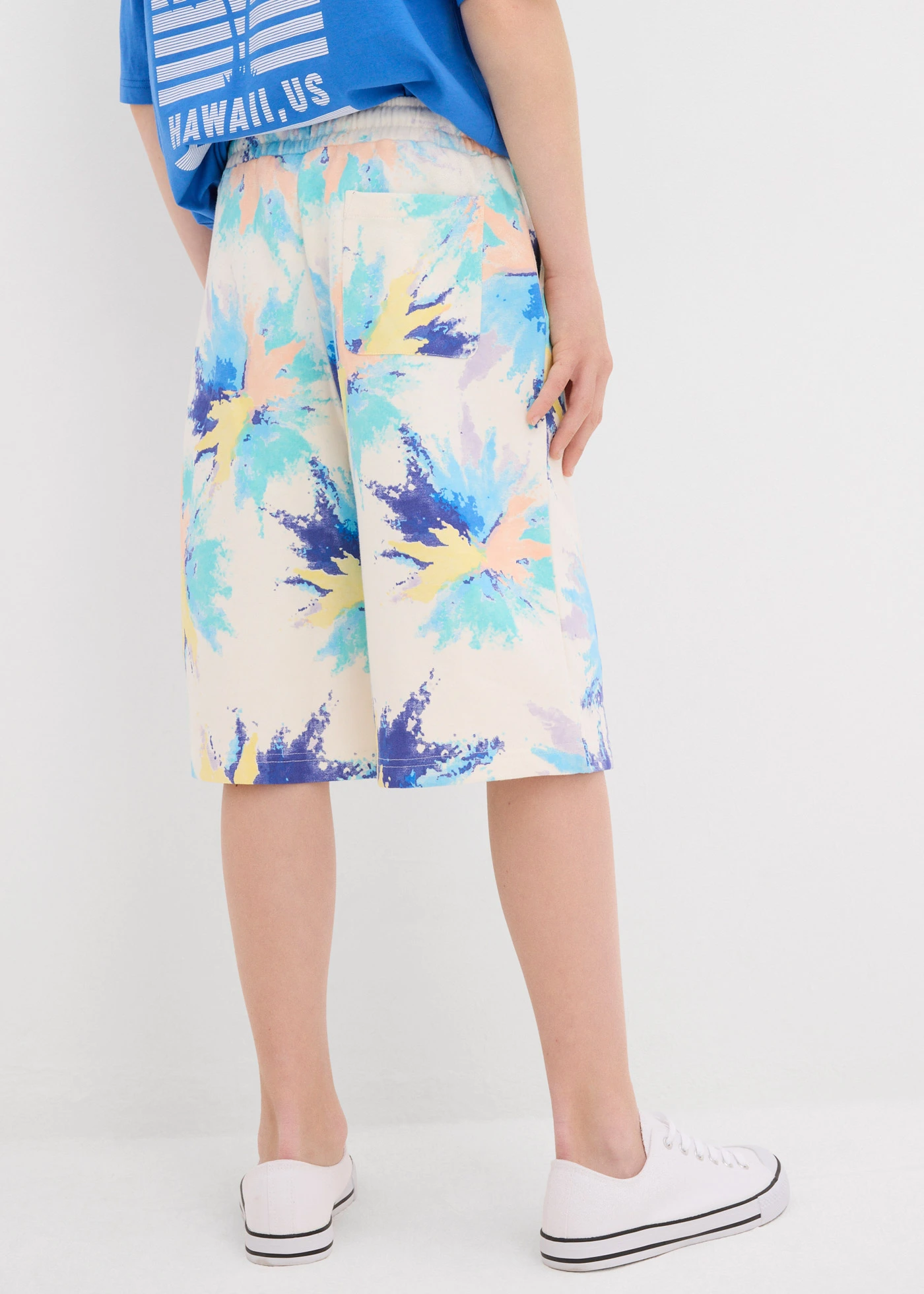 Teplákové bermudy z organické bavlny • béžová s barevným potiskem • bonprix obchod