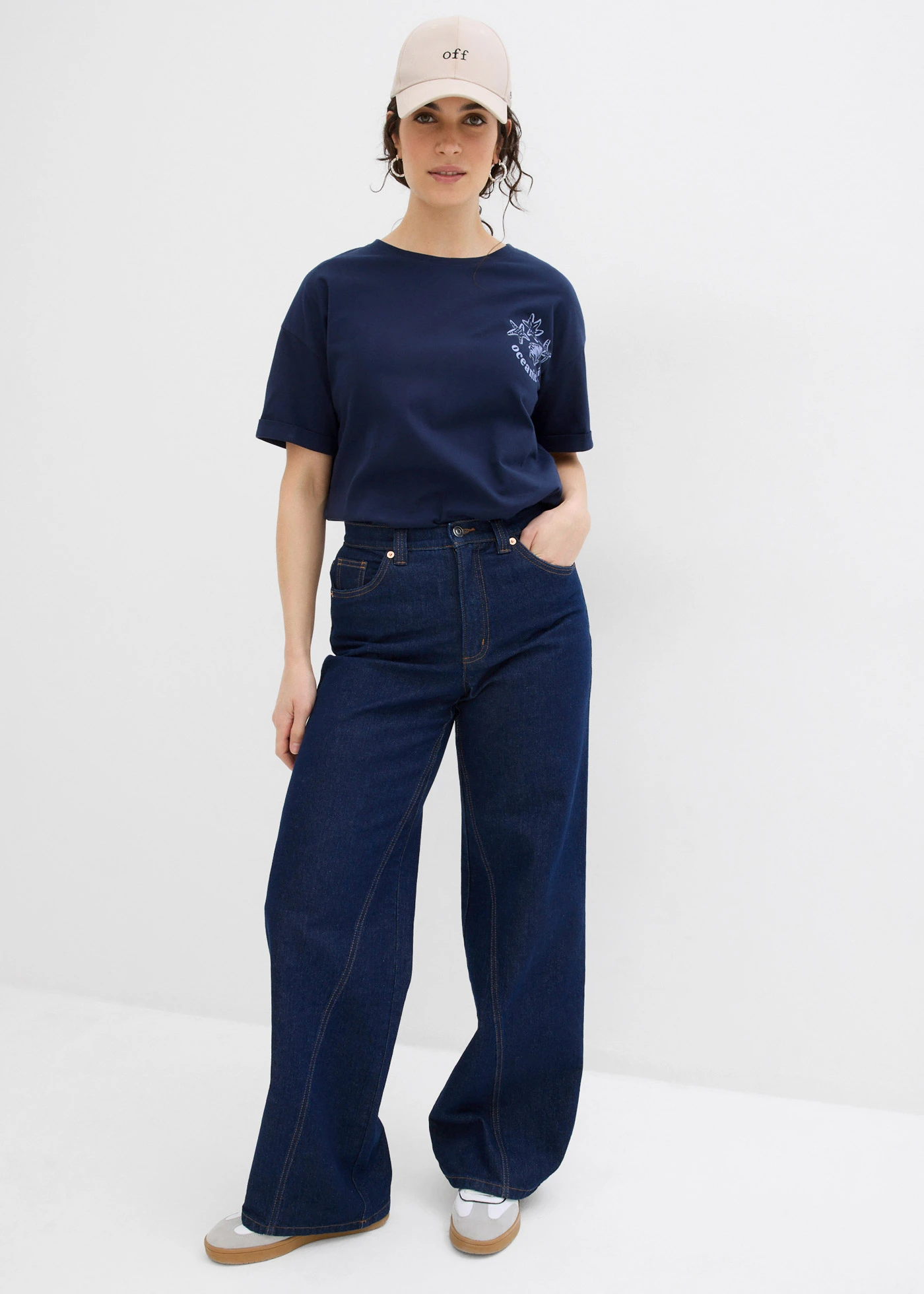 Boxy shirt van puur katoen • donkerblauw met print • bonprix online shop