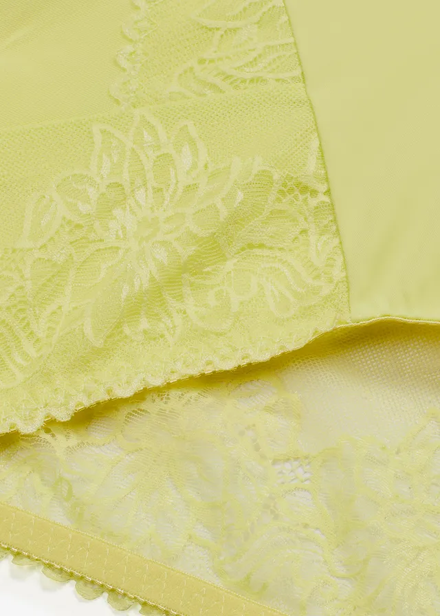 Chilot cu talie înaltă cu dantelă fină • verde-mentă • magazin bonprix