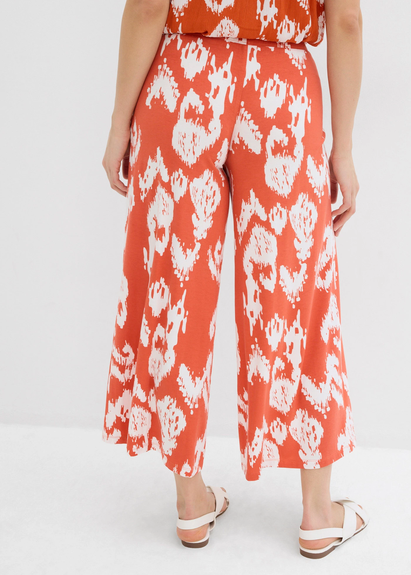 Žerzejové kalhoty z viskózové směsi • skořicově červená-přírodní bílá • bonprix obchod