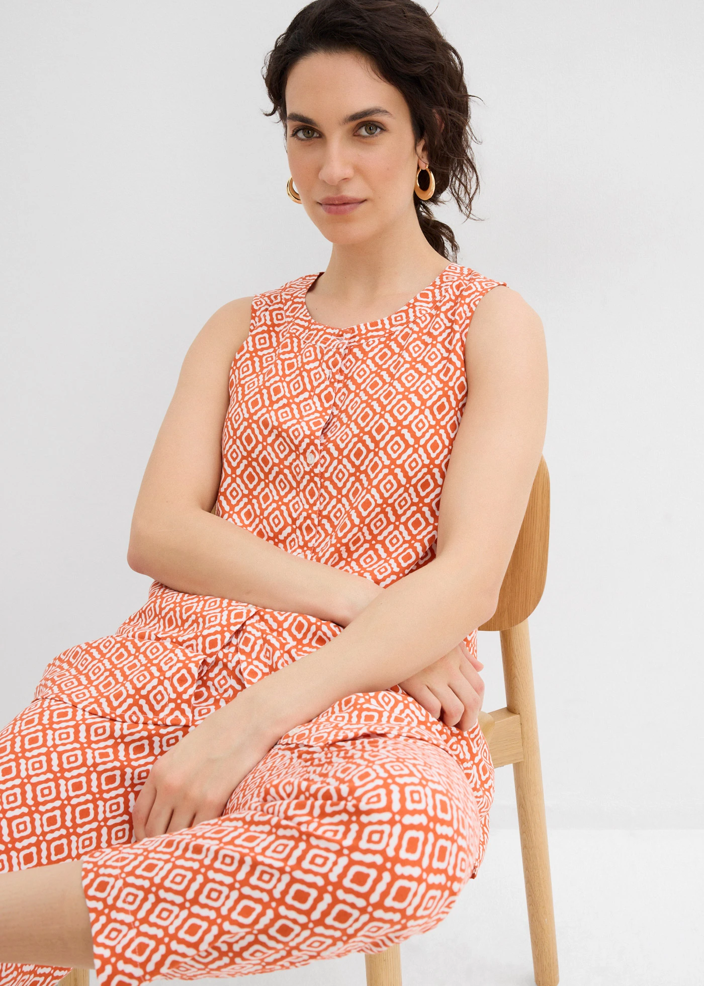 Dlouhá halenka z měkké viskózy • skořicově červená-přírodní bílá • bonprix obchod